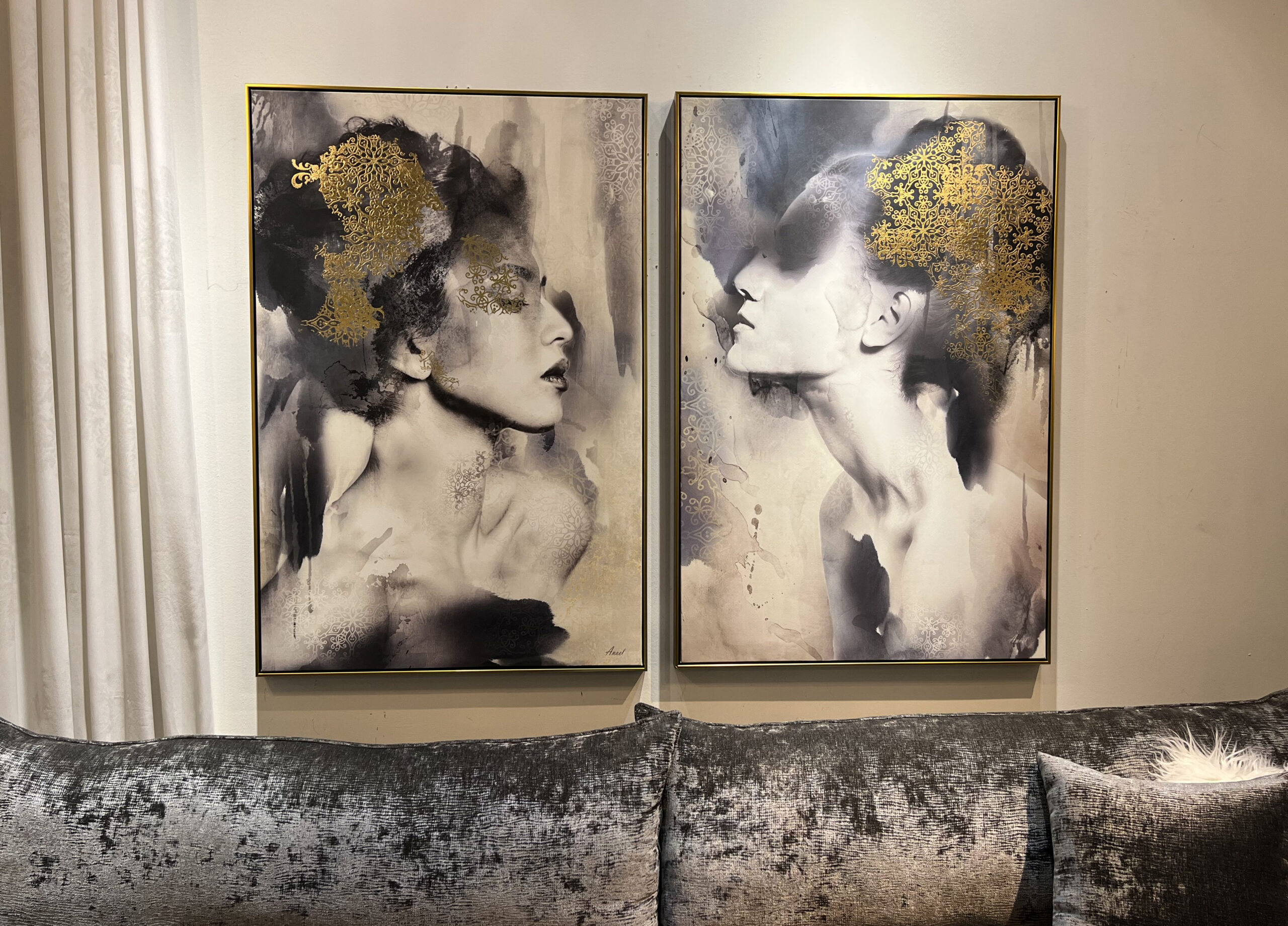 תמונה דגם אישה שחור בשילוב זהב תמונה דגם אישה שחור בשילוב זהב