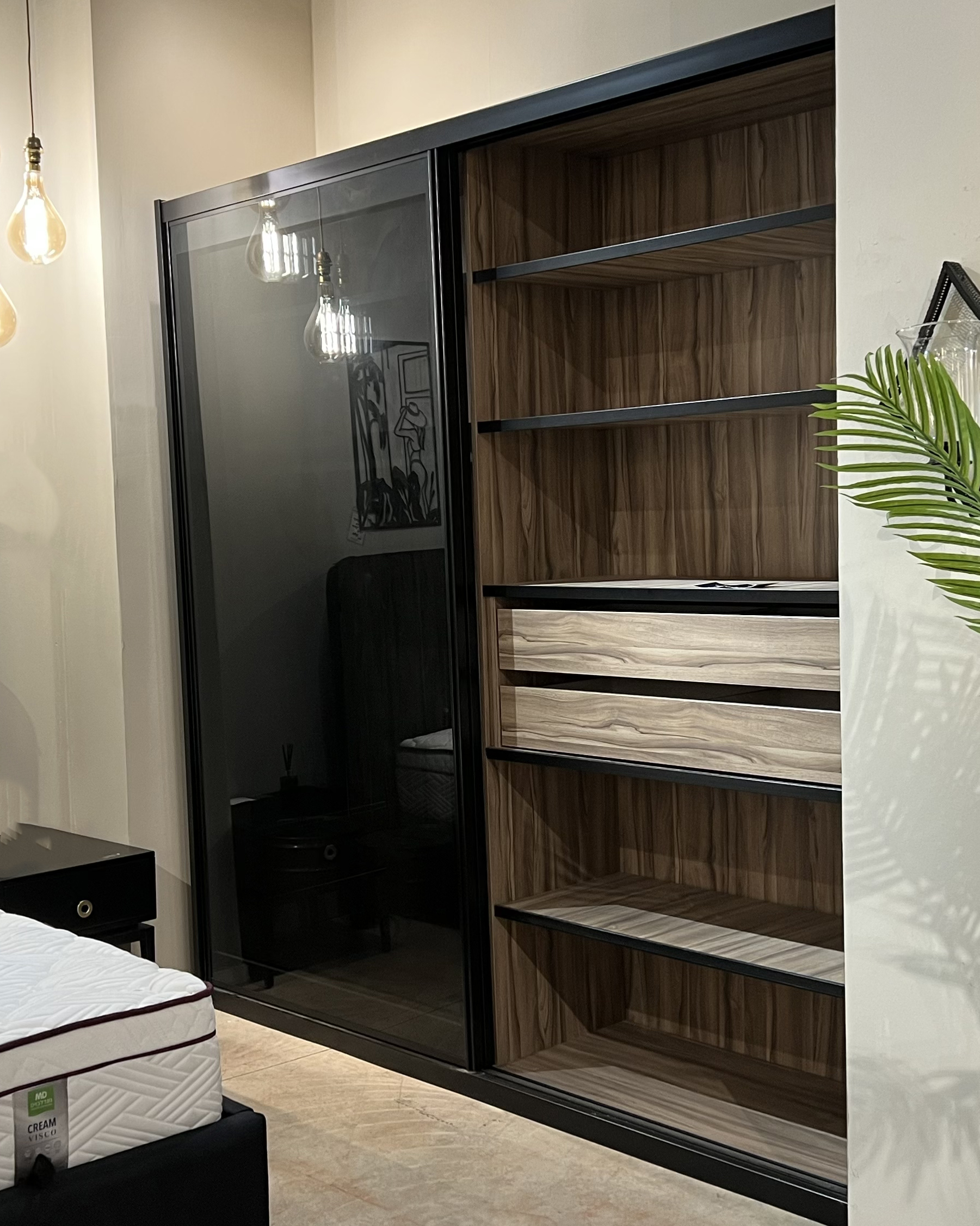 ארון הזזה סאני דלתות זכוכית ארון הזזה סאני דלתות זכוכית