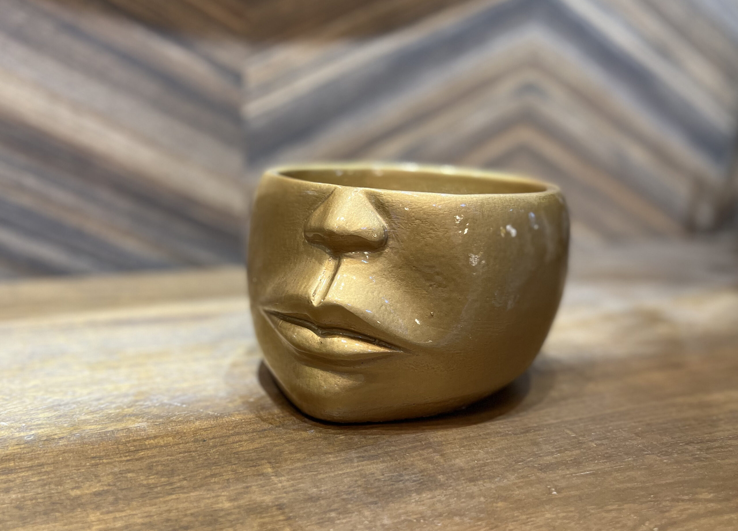 כד זהב מבריק חצי פנים בינוני כד זהב מבריק חצי פנים בינוני