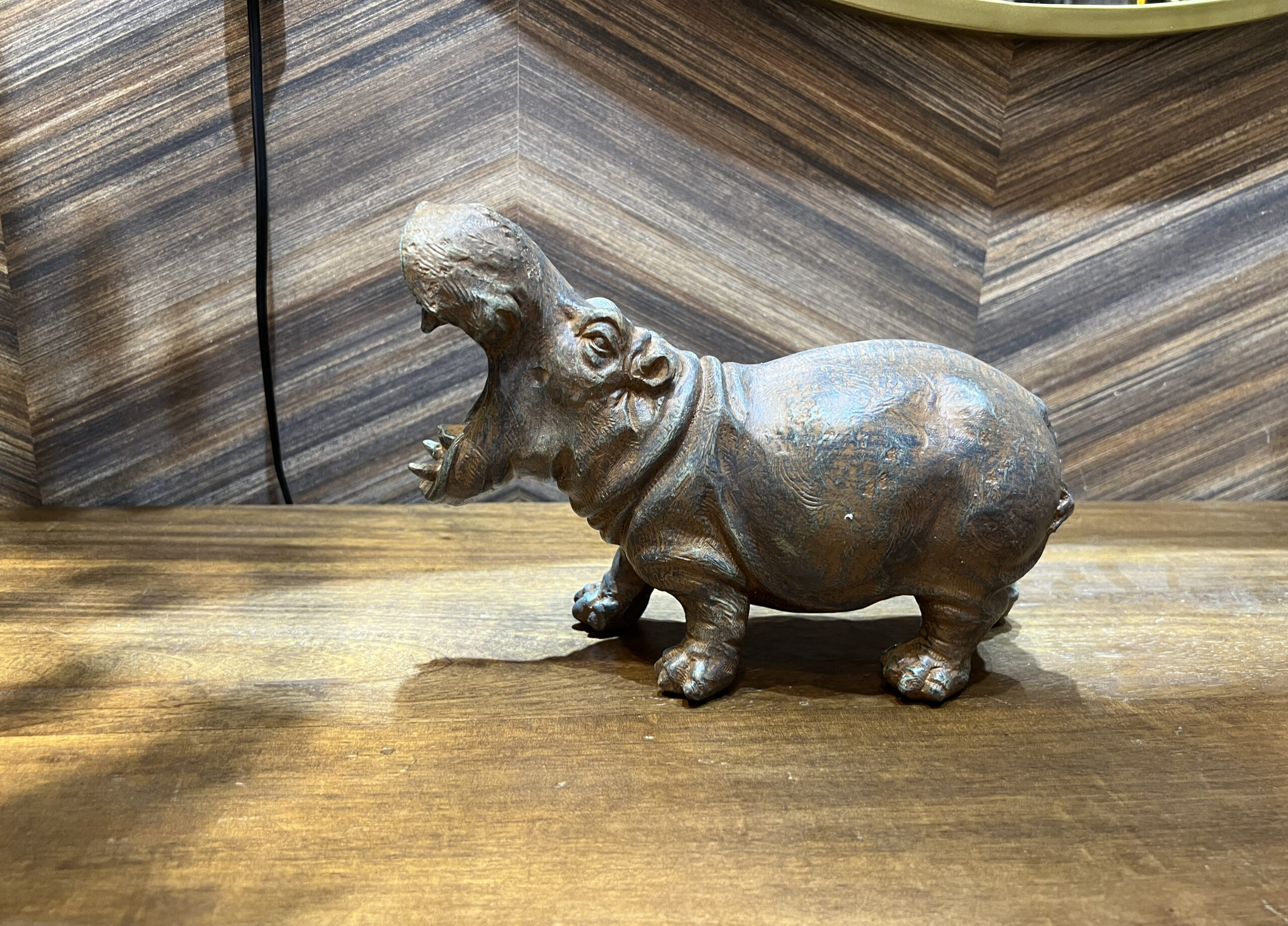 פסל היפופוטם פה פעור