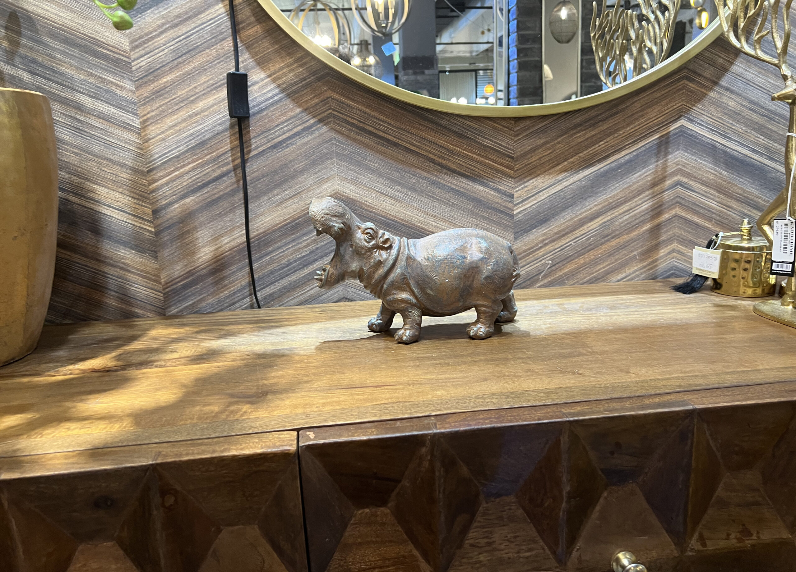 פסל היפופוטם פה פעור