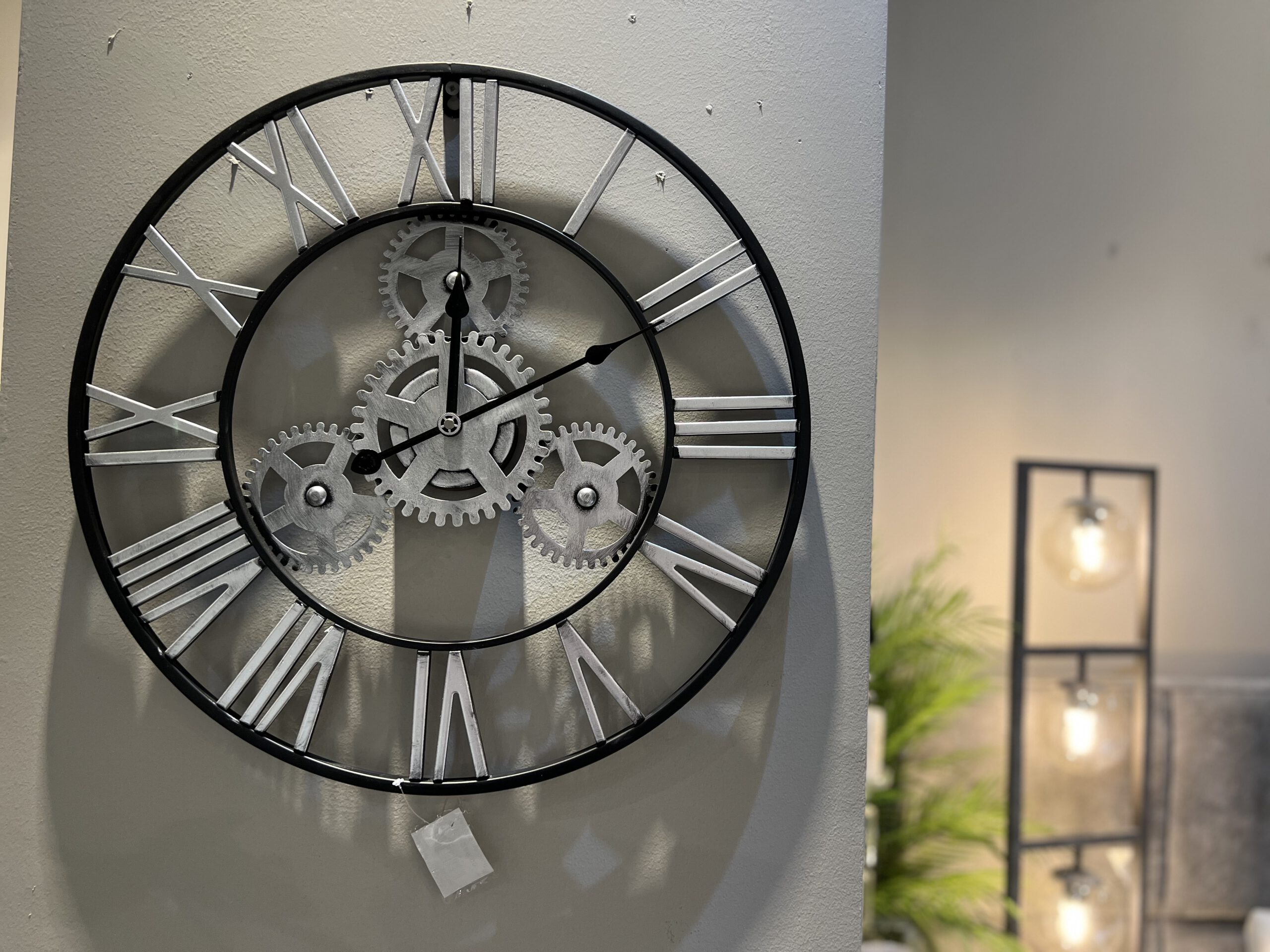 שעון ברזל אפור ושחור שעון ברזל אפור ושחור