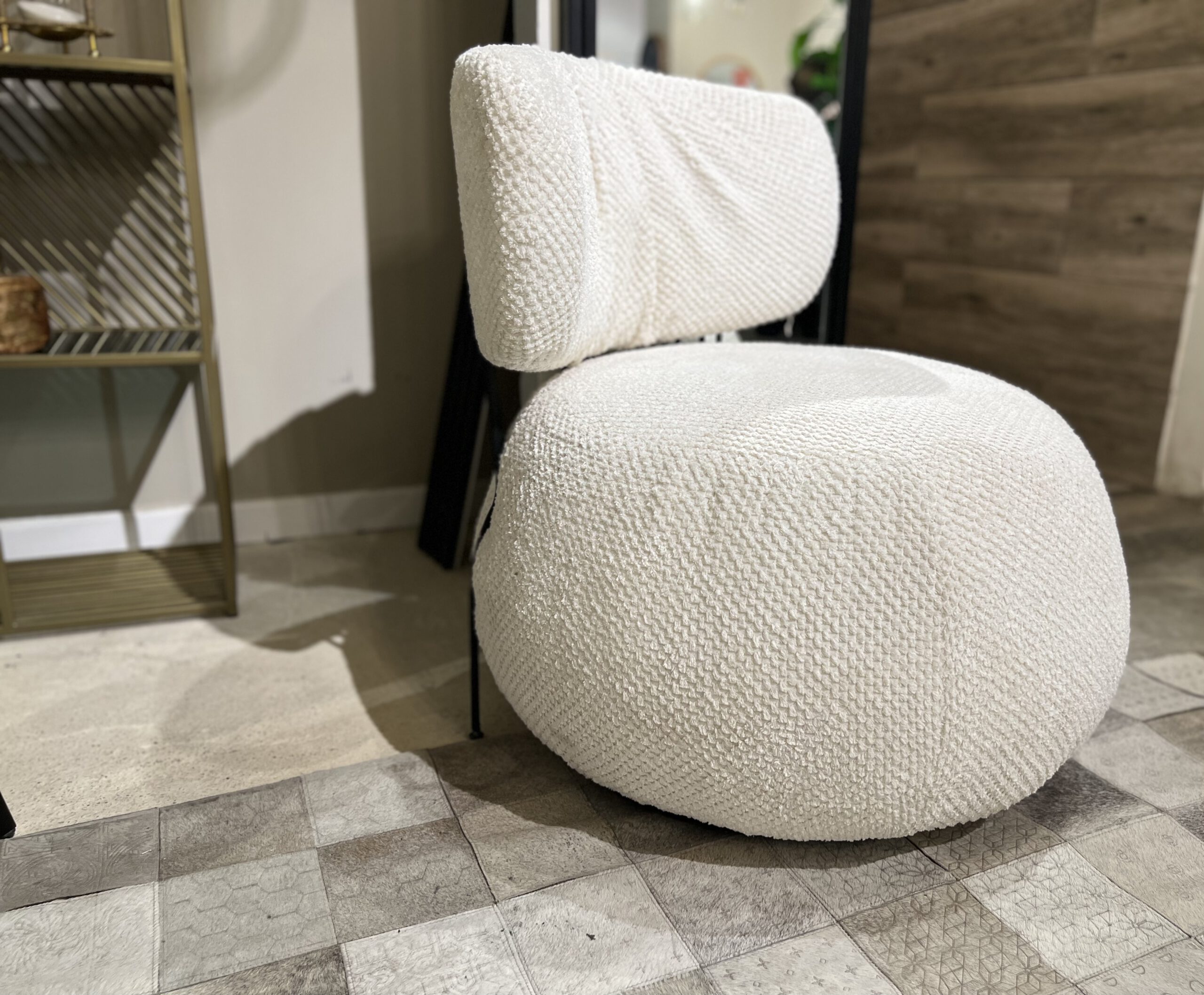 כורסא עגולה מודרנית דגם אלפא כורסא עגולה מודרנית דגם אלפא