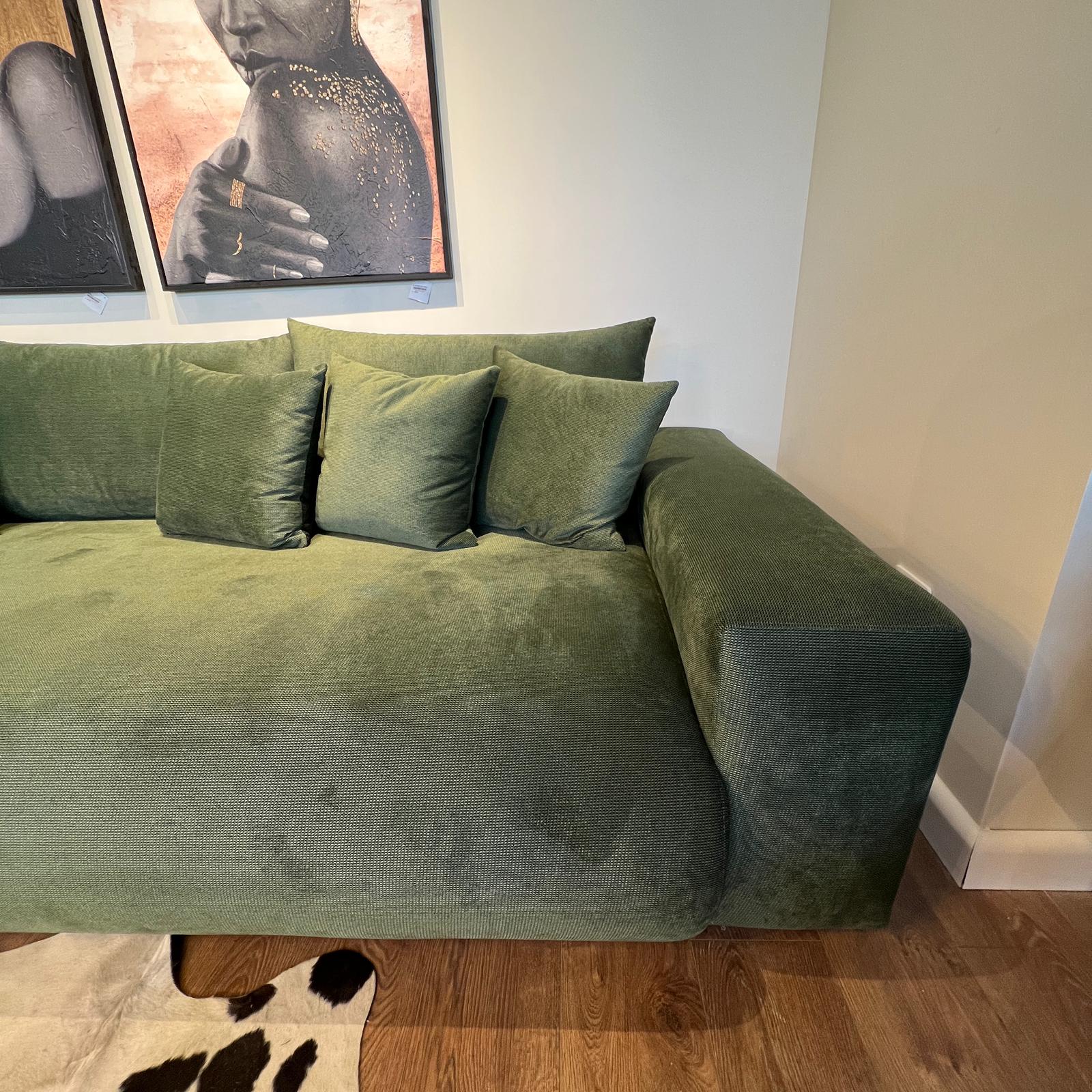 ספת רביצה מעוצבת דגם אדל ספת רביצה מעוצבת דגם אדל