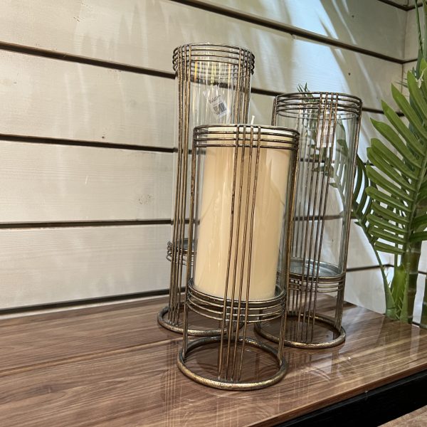 פמוט זכוכית עם מעמד זהב