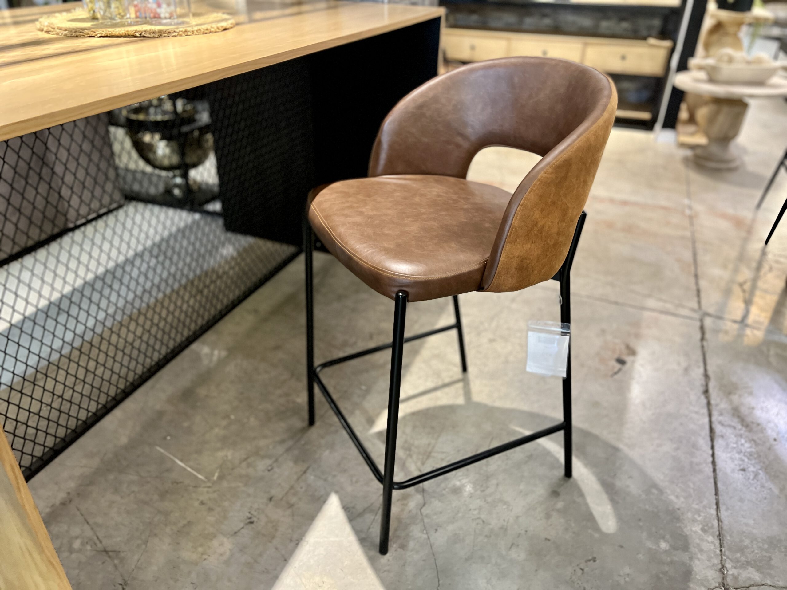 כיסא בר דגם 009 חום כיסא בר דגם 009 חום