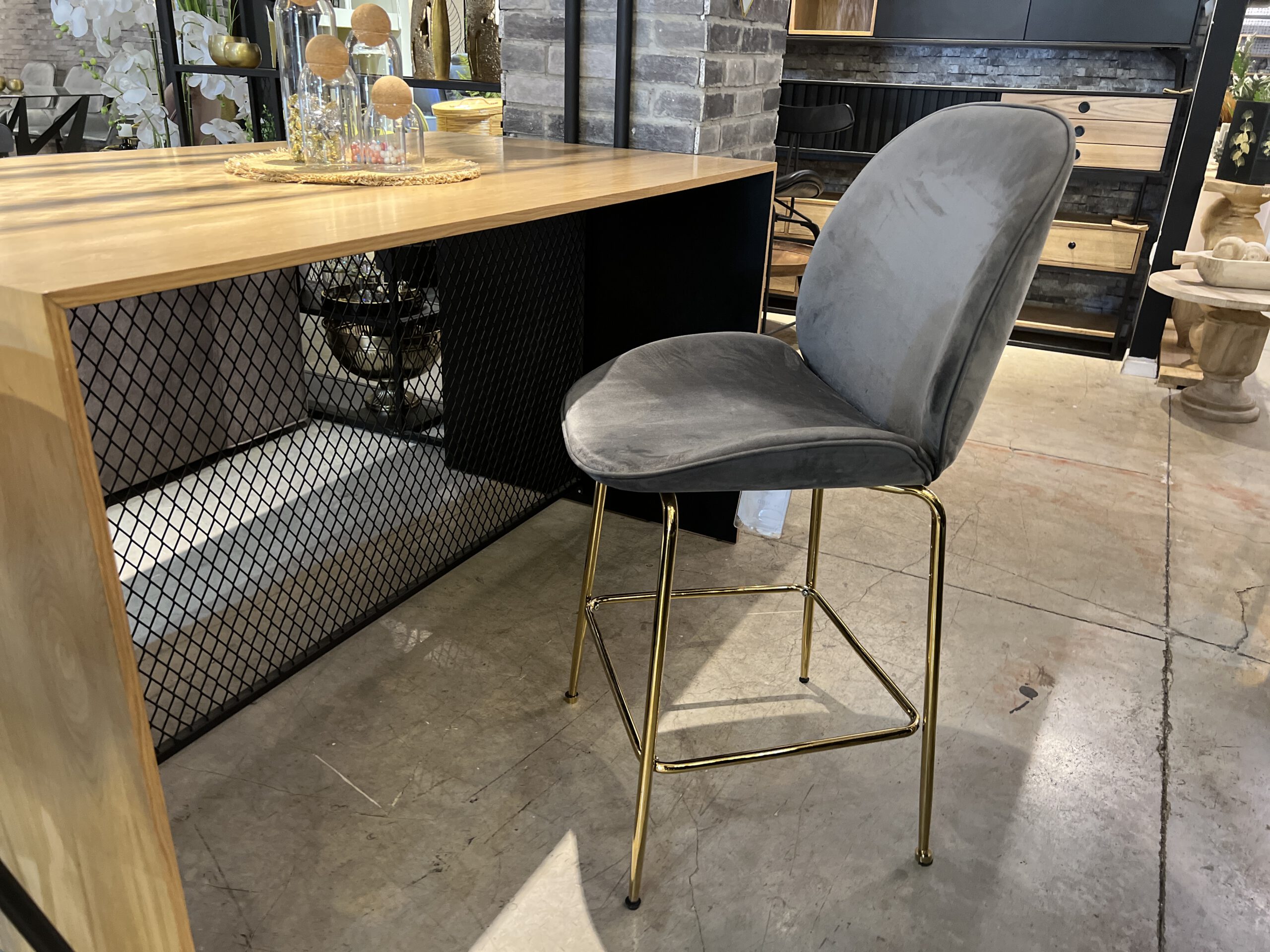 כיסא בר דגם חושן אפור - חיסול כיסא בר דגם חושן אפור - חיסול