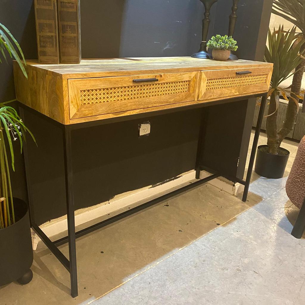 קונסולה דגם ווד 2 מגירות ראטן עץ מנגו קונסולה דגם ווד 2 מגירות ראטן עץ מנגו