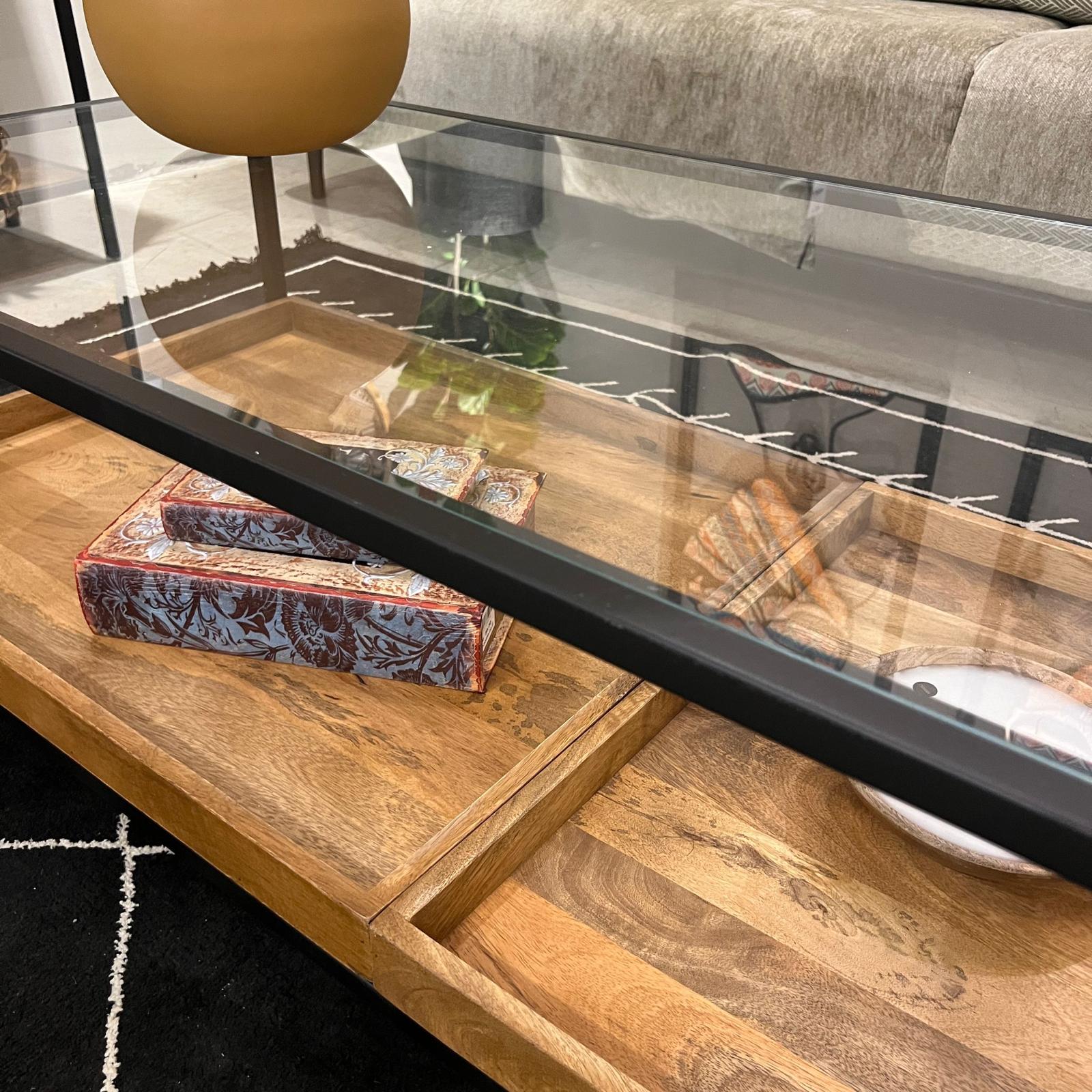 שולחן סלון ווד טרי עץ מנגו ברזל שחור וזכוכית דגם סוניל שולחן סלון ווד טרי עץ מנגו ברזל שחור וזכוכית דגם סוניל