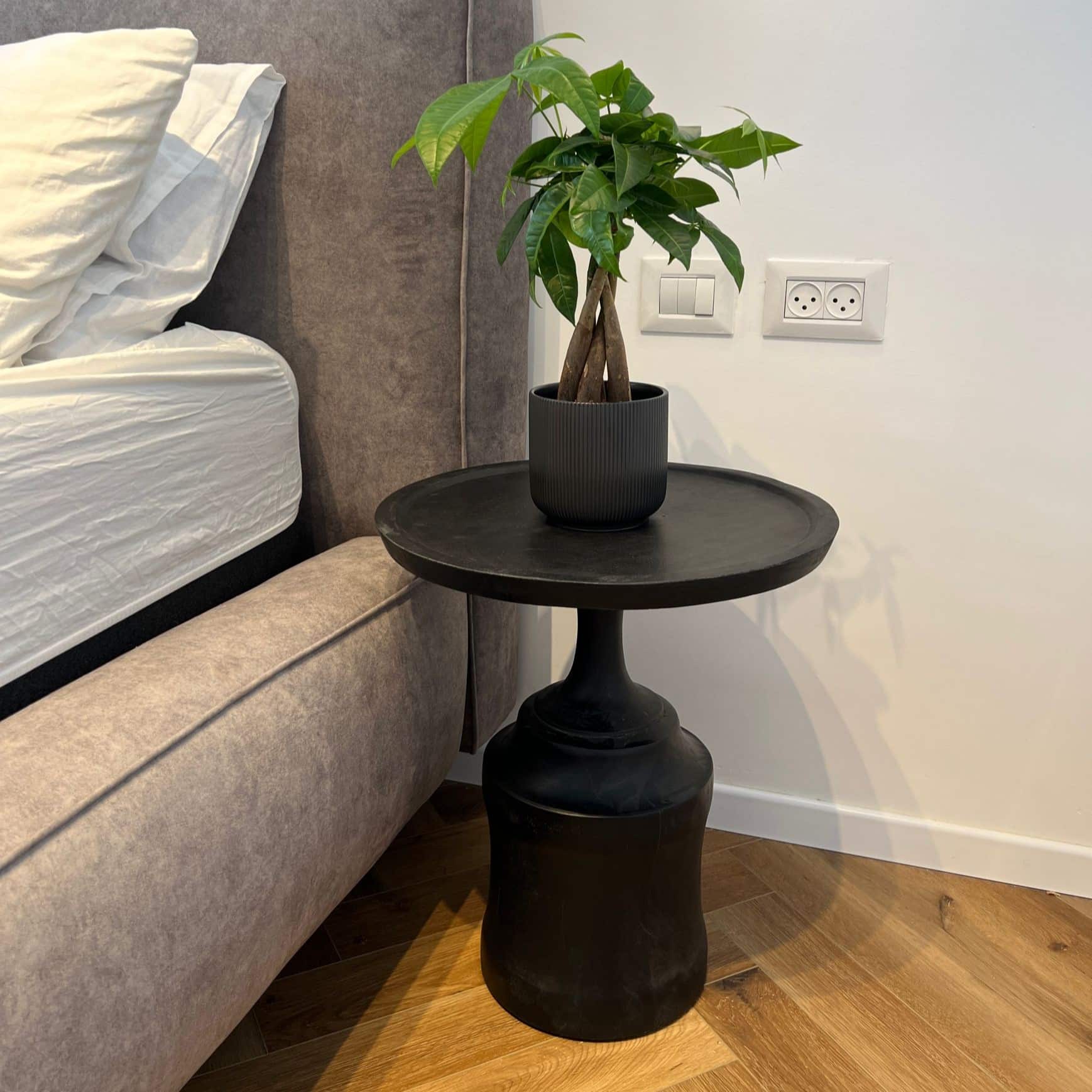 שולחן צד דגם ווד קלאסיק שחור עץ מנגו