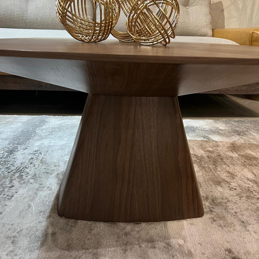 שולחן סלון מרובע גדול דגם ווד קימי אגוז אמריקאי שולחן סלון מרובע גדול דגם ווד קימי אגוז אמריקאי