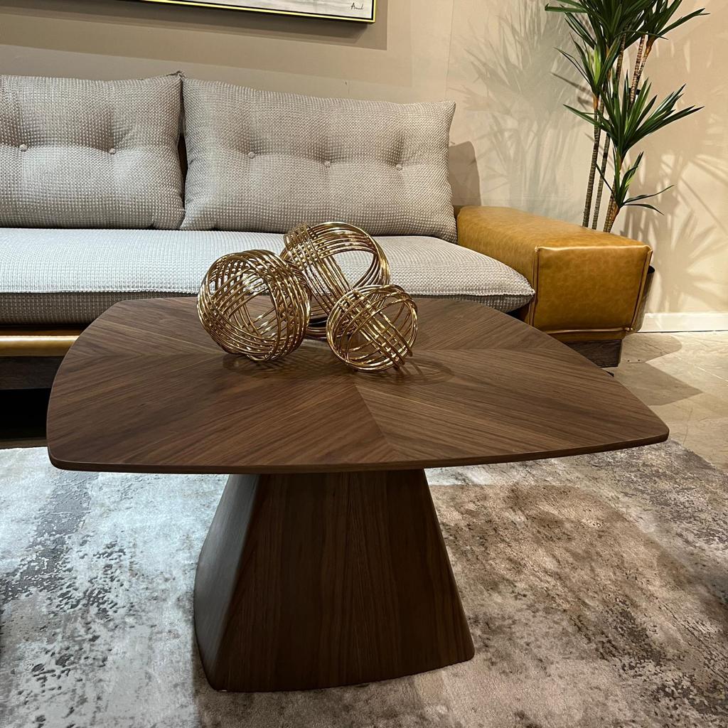 שולחן סלון מרובע גדול דגם ווד קימי אגוז אמריקאי שולחן סלון מרובע גדול דגם ווד קימי אגוז אמריקאי