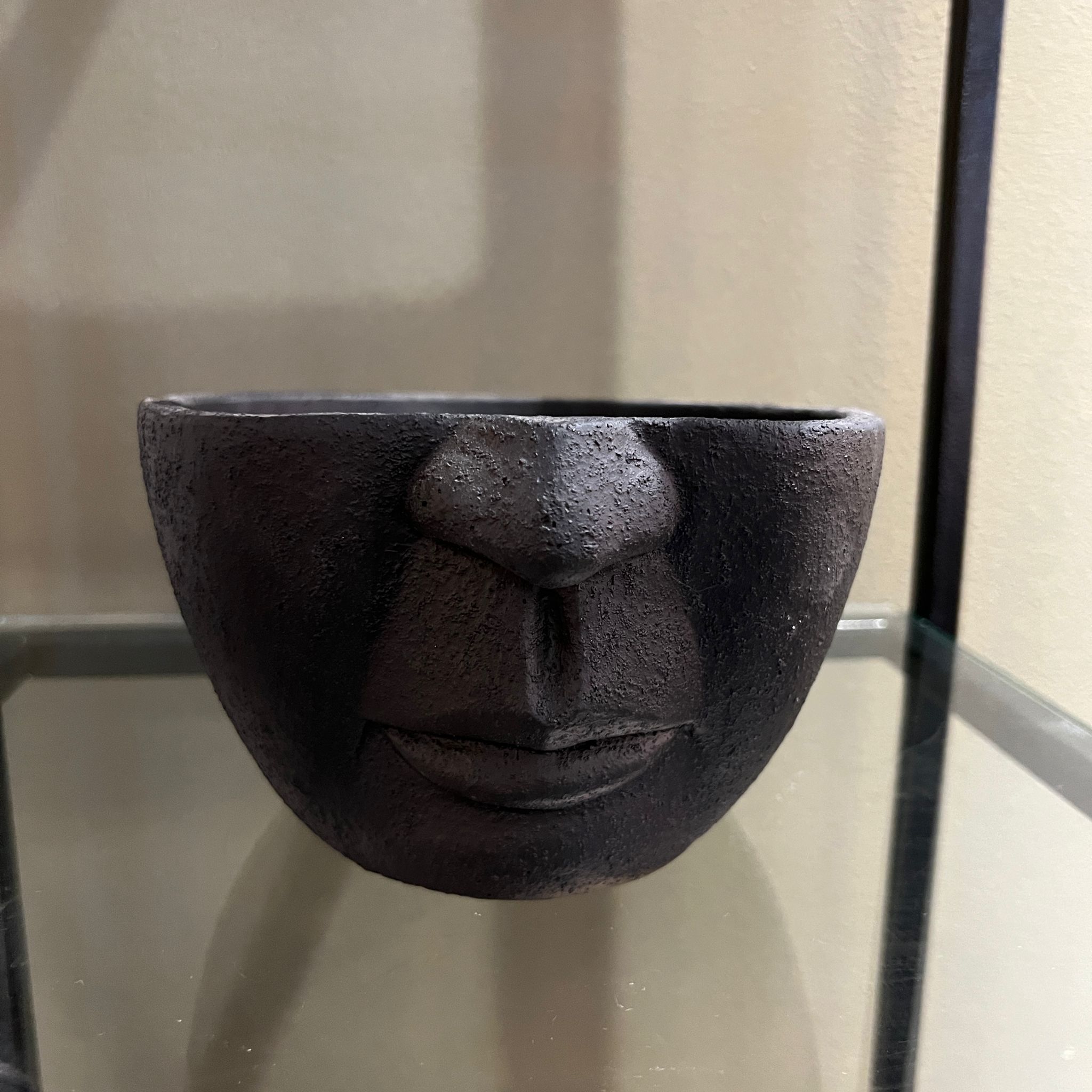 כד קערה אבן שחור שפתיים