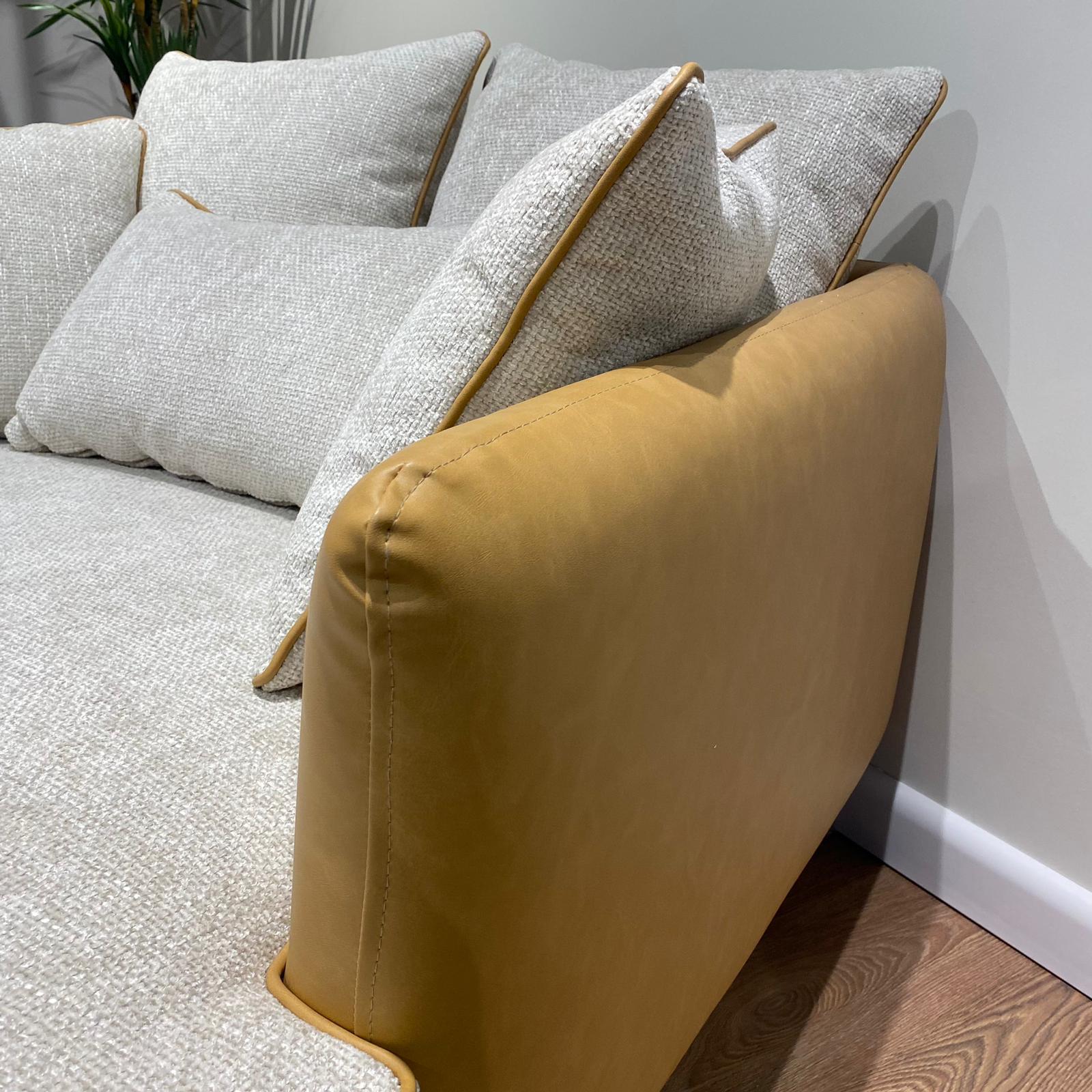 כורסא לאב סיט מפנקת דגם מדריד כורסא לאב סיט מפנקת דגם מדריד