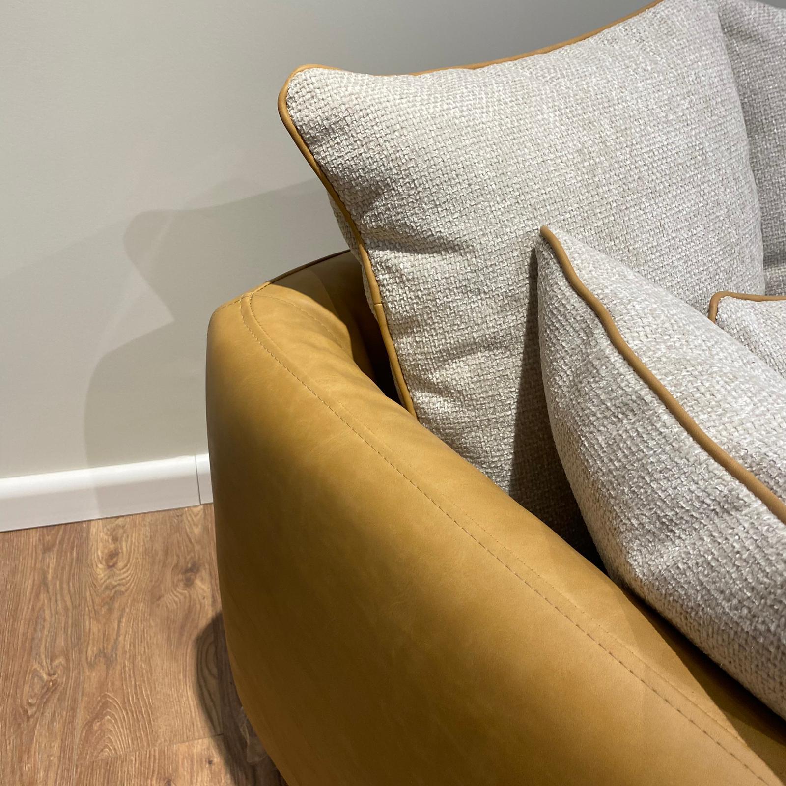 כורסא לאב סיט מפנקת דגם מדריד כורסא לאב סיט מפנקת דגם מדריד