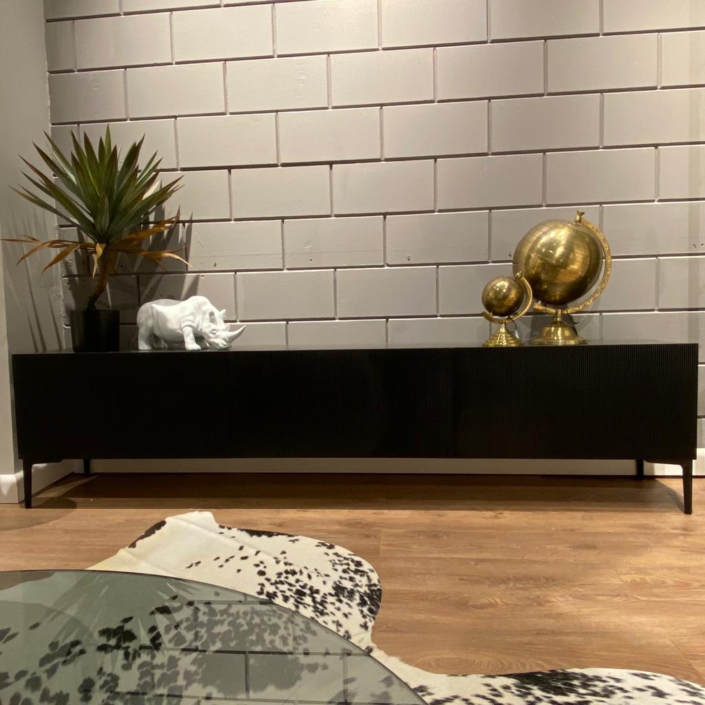 מזנון דגם לאונרדו פסים עדינים מזנון דגם לאונרדו פסים עדינים