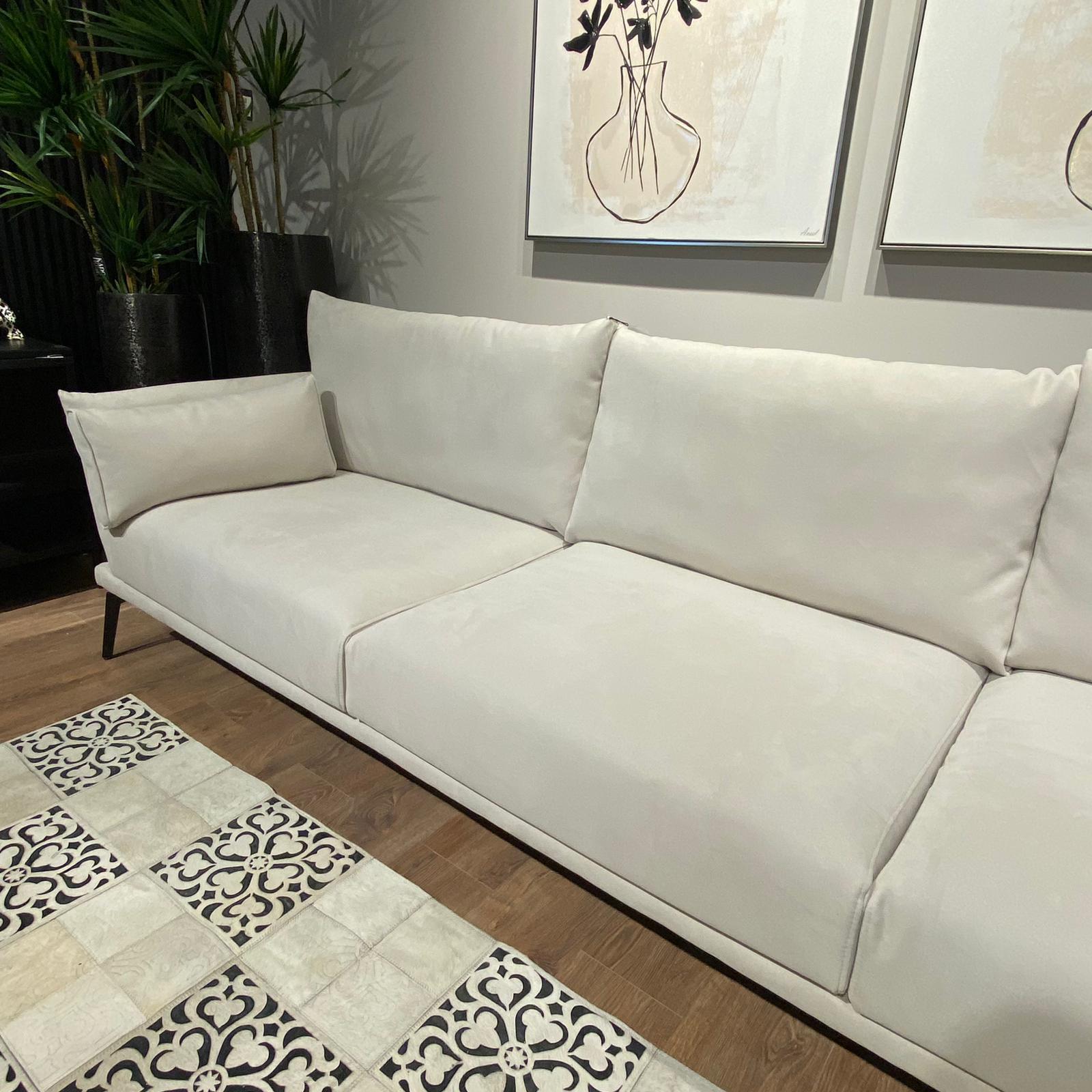 ספה מעוצבת דגם טופז בעיצוב אישי ספה מעוצבת דגם טופז בעיצוב אישי