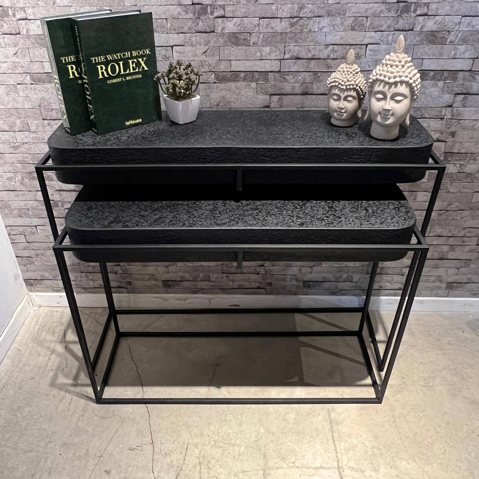 קונסולה שחור בטון פינות מעוגלות דגם רוני גדול קונסולה שחור בטון פינות מעוגלות דגם רוני גדול