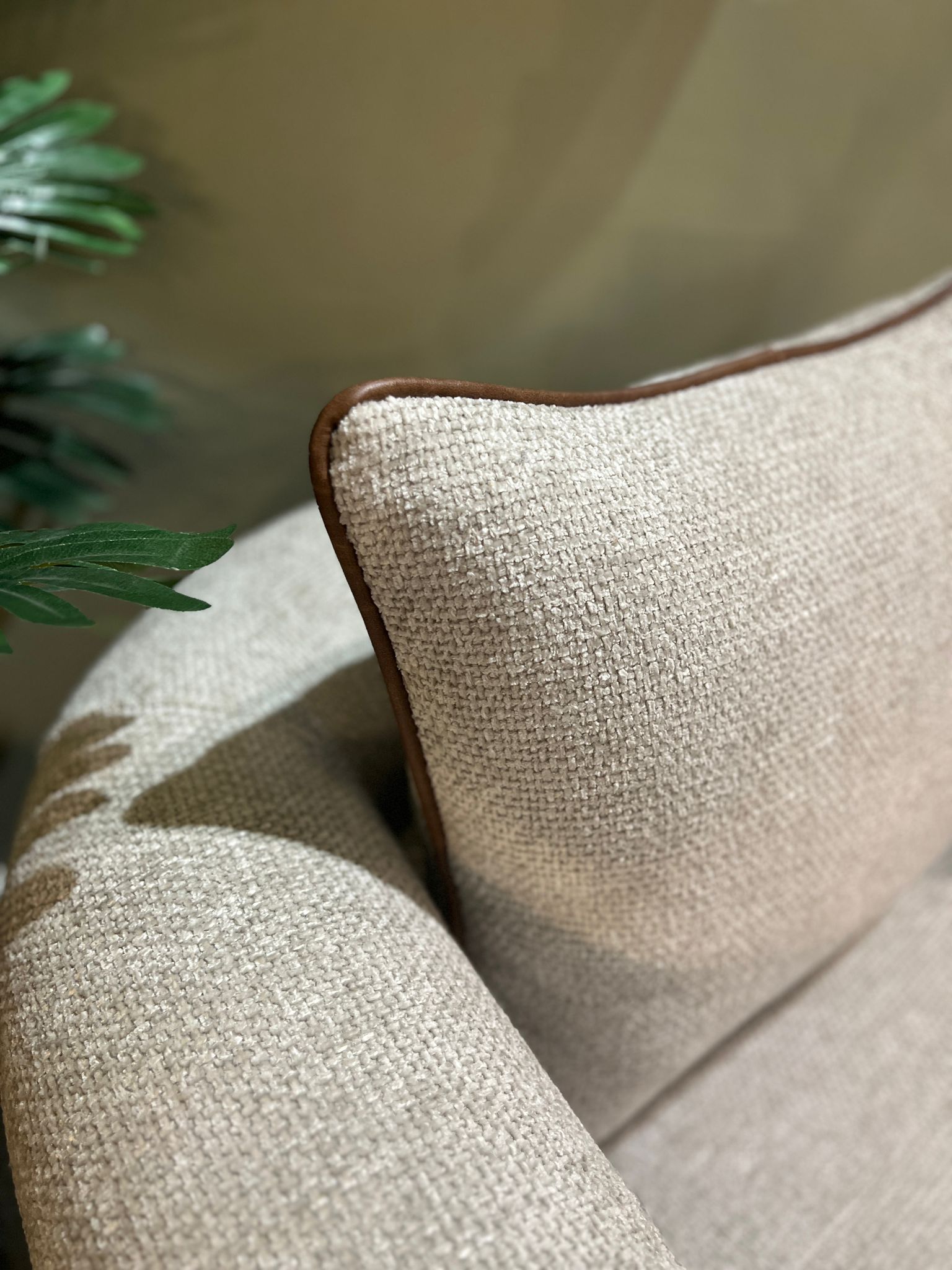 כורסא מעוצבת דגם לפייט בעיצוב אישי כורסא מעוצבת דגם לפייט בעיצוב אישי