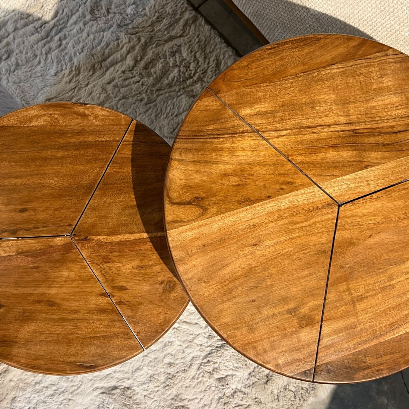 סט שולחנות צד אקציה בסיס חרוט