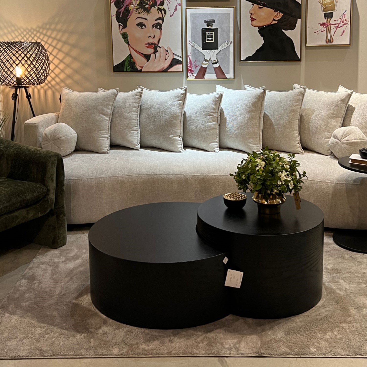 סט שולחנות סלון דגם מולין סט שולחנות סלון דגם מולין