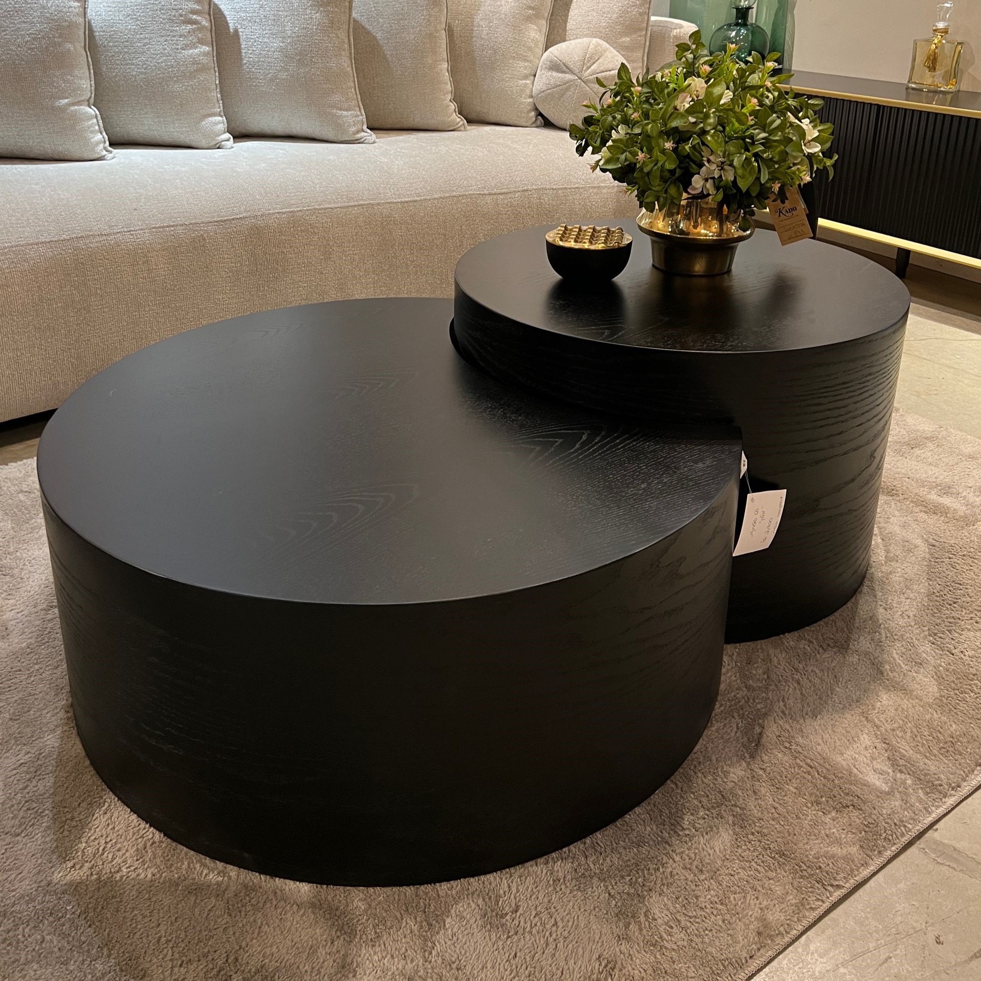 סט שולחנות סלון דגם מולין סט שולחנות סלון דגם מולין