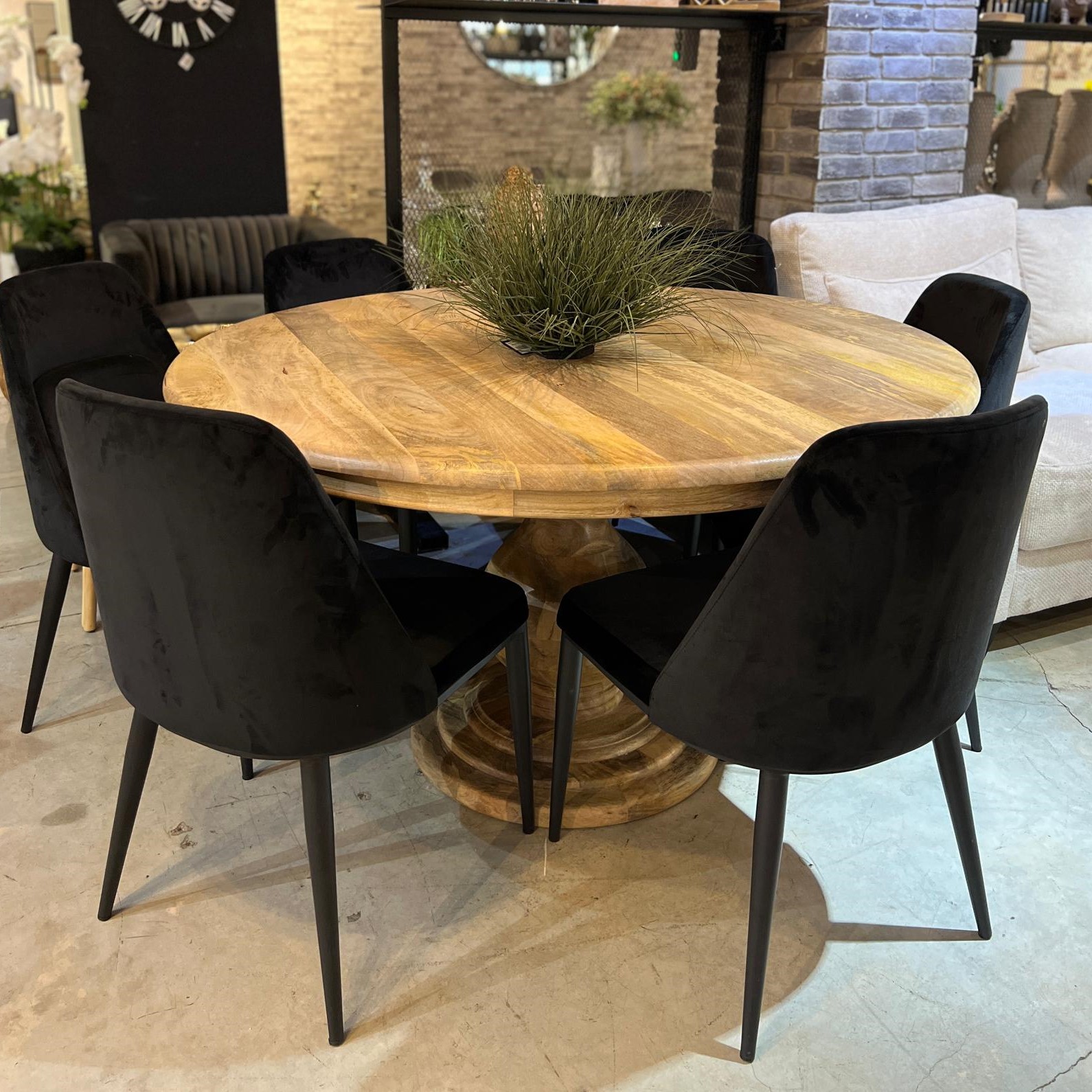 שולחן פינת אוכל עגול דגם אמבסדור שולחן פינת אוכל עגול דגם אמבסדור