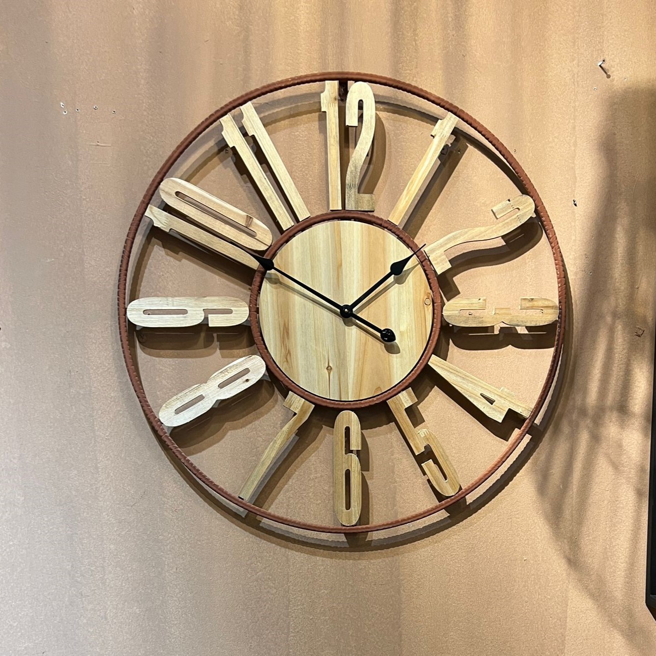 שעון קיר קוטר 80 ס״מ שעון קיר קוטר 80 ס״מ