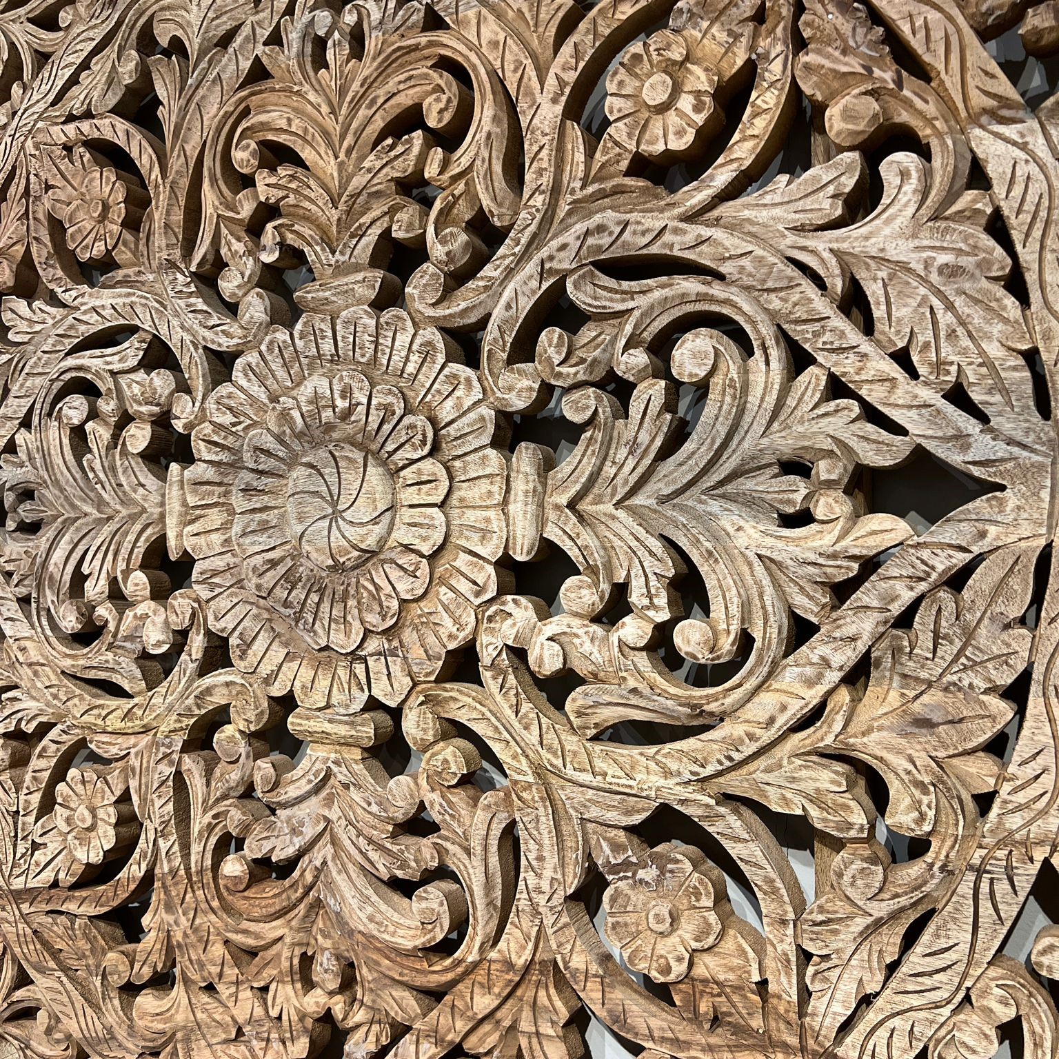 קישוט קיר משרביה עץ דגם אמבסדור קישוט קיר משרביה עץ דגם אמבסדור