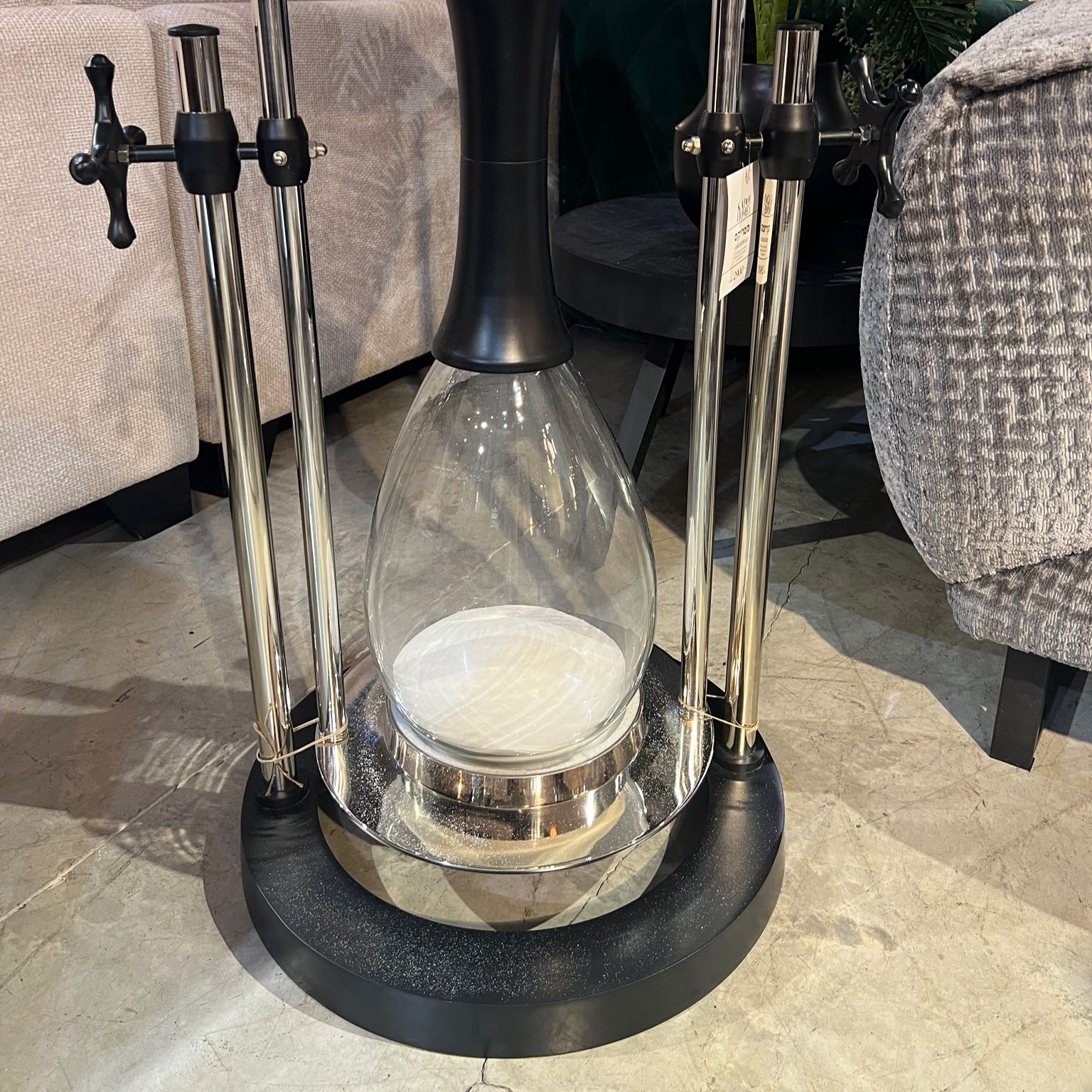 שעון חול ענק רצפתי ניקל דגם מטריקס שעון חול ענק רצפתי ניקל דגם מטריקס