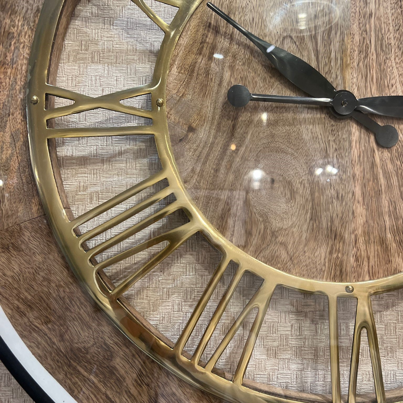 שעון קיר ענק עץ מספים רומיים חלול שעון קיר ענק עץ מספים רומיים חלול