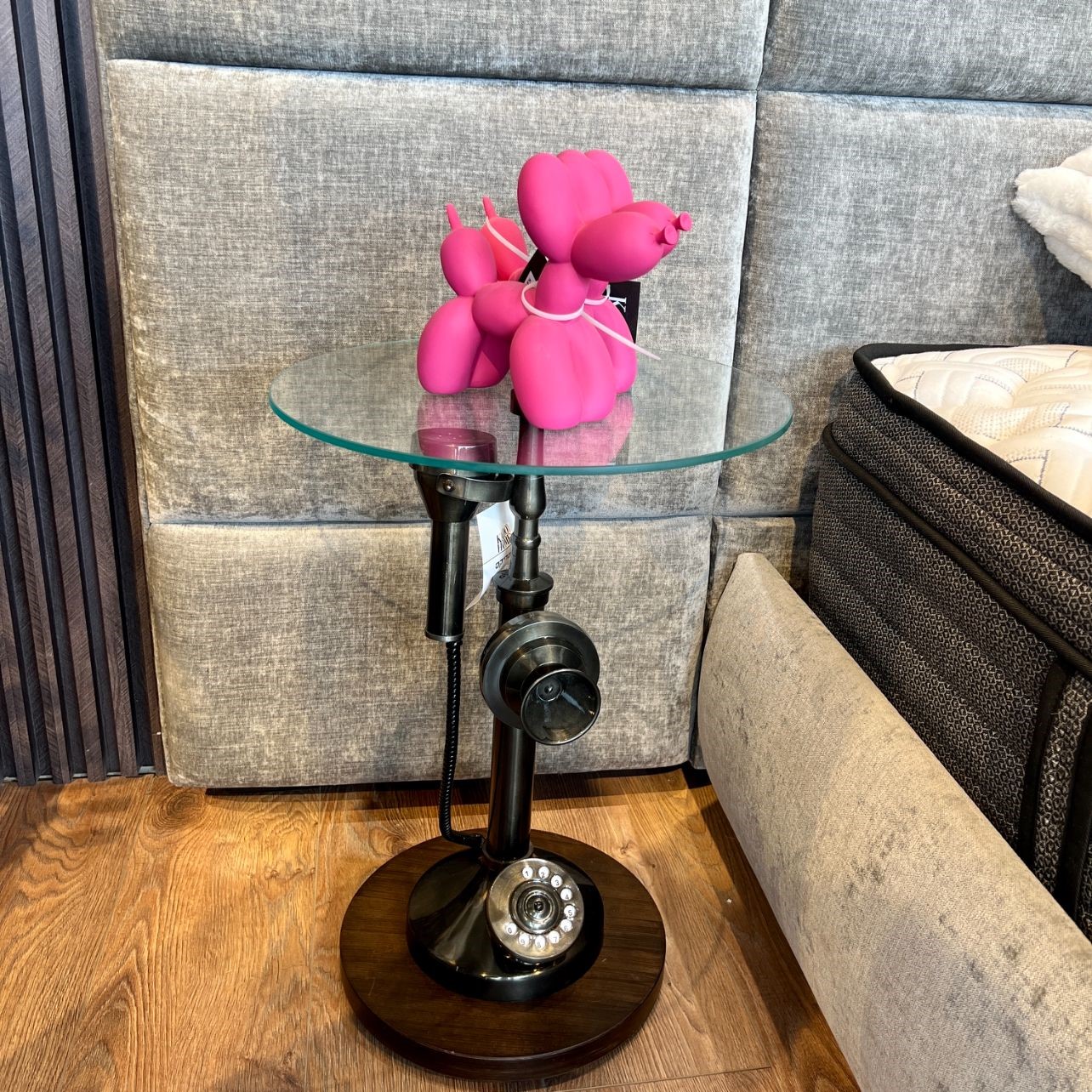 פסל כלב בלון ורוד