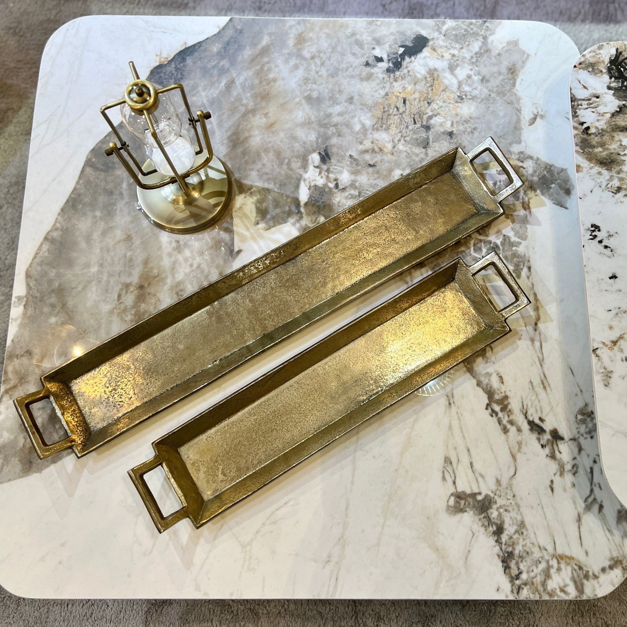 מגש מלבני אינגליש זהב דגם רויאל מגש מלבני אינגליש זהב דגם רויאל