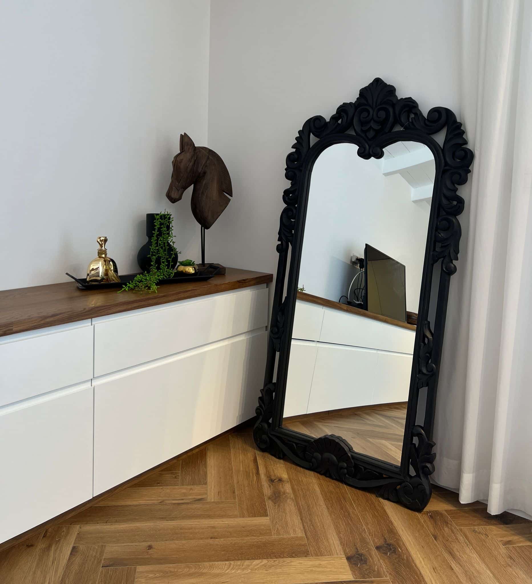 מראה מלבנית גדולה עץ רומנטית עיטורים פתוחים שחור דגם שירוג מראה מלבנית גדולה עץ רומנטית עיטורים פתוחים שחור דגם שירוג