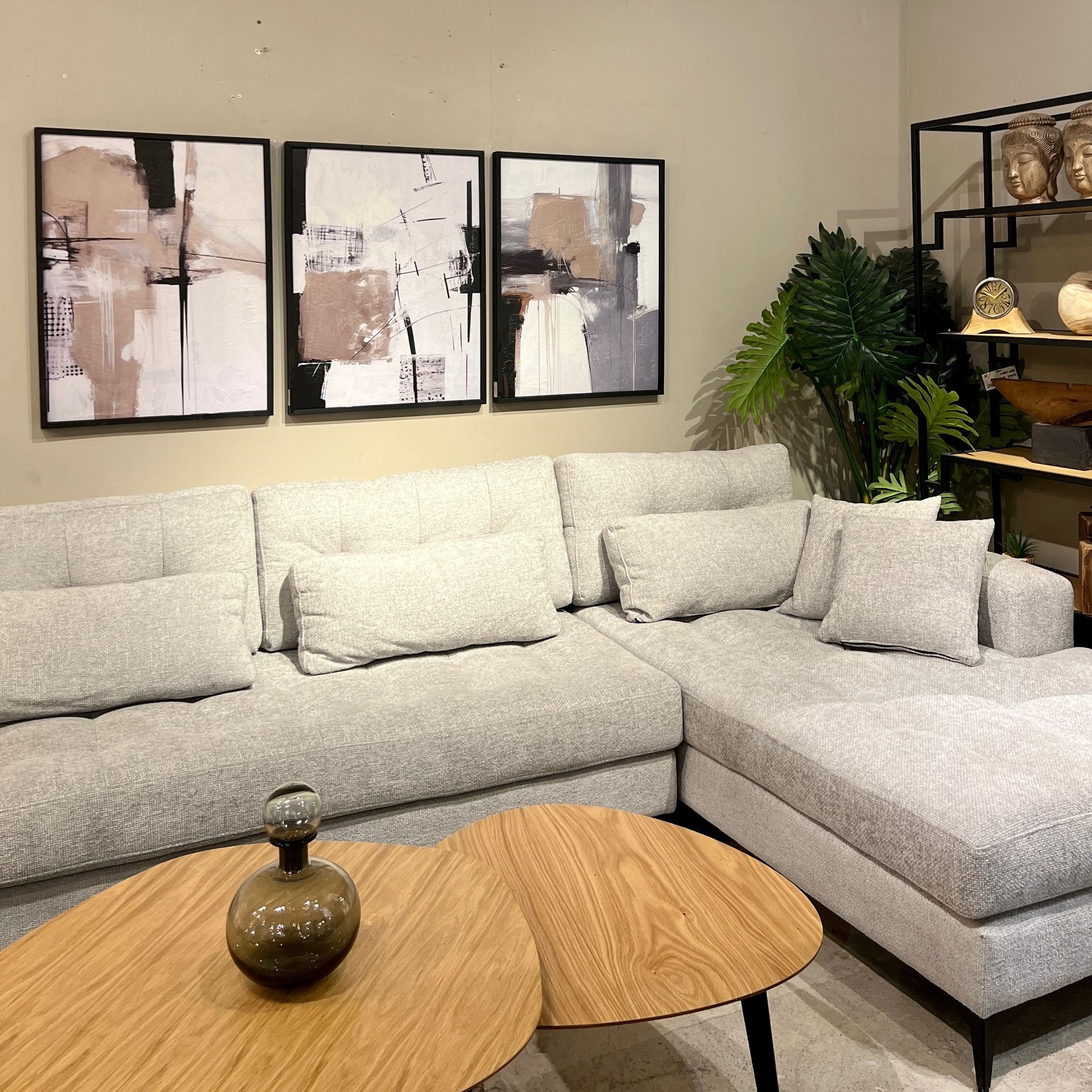 תמונה עבודת יד מיוחדת עם מסגרת שחורה 60/80 מוריאל