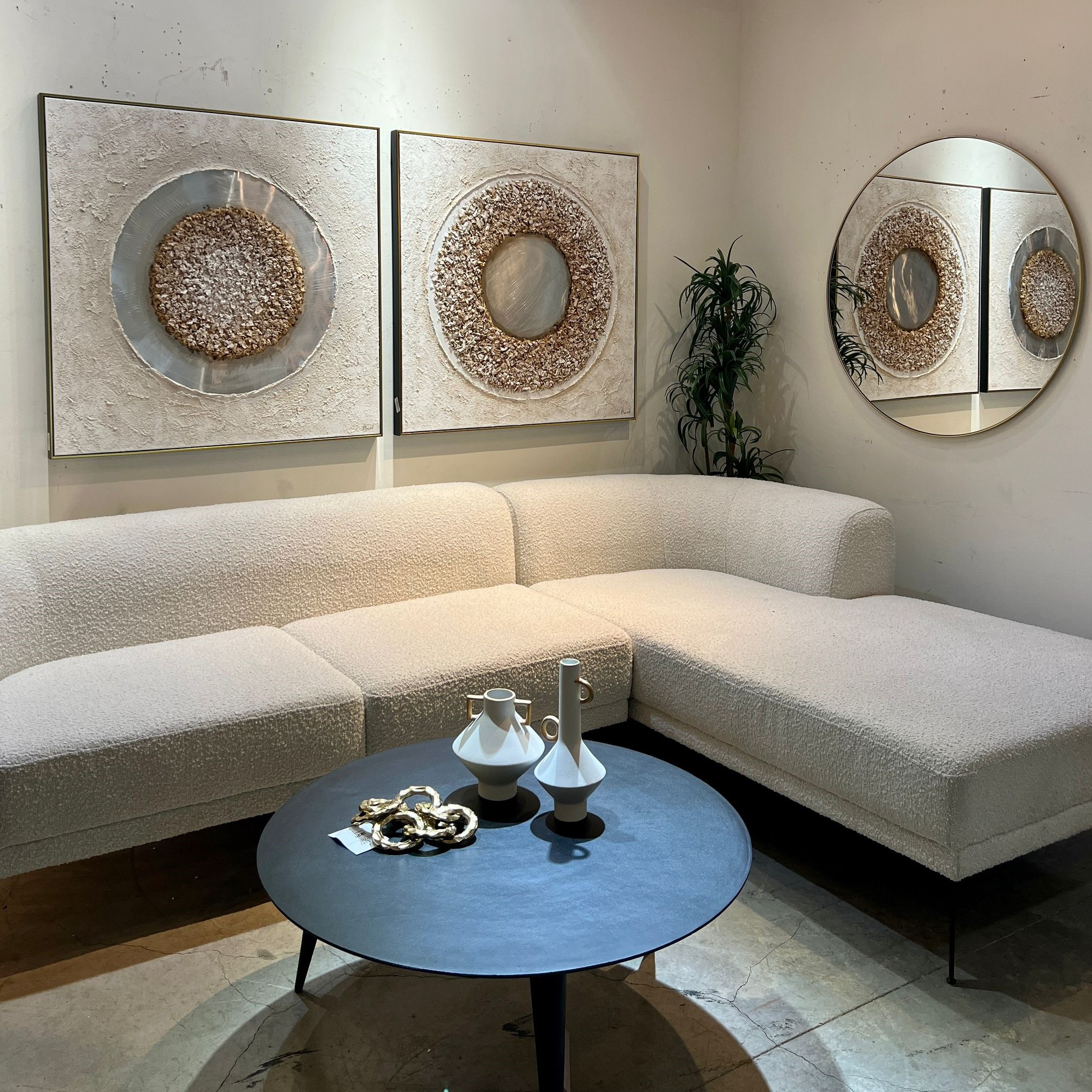 תמונת שמן בשילוב הדפסה אנאל עם מסגרת 100/100- עיגולים מיוחדים