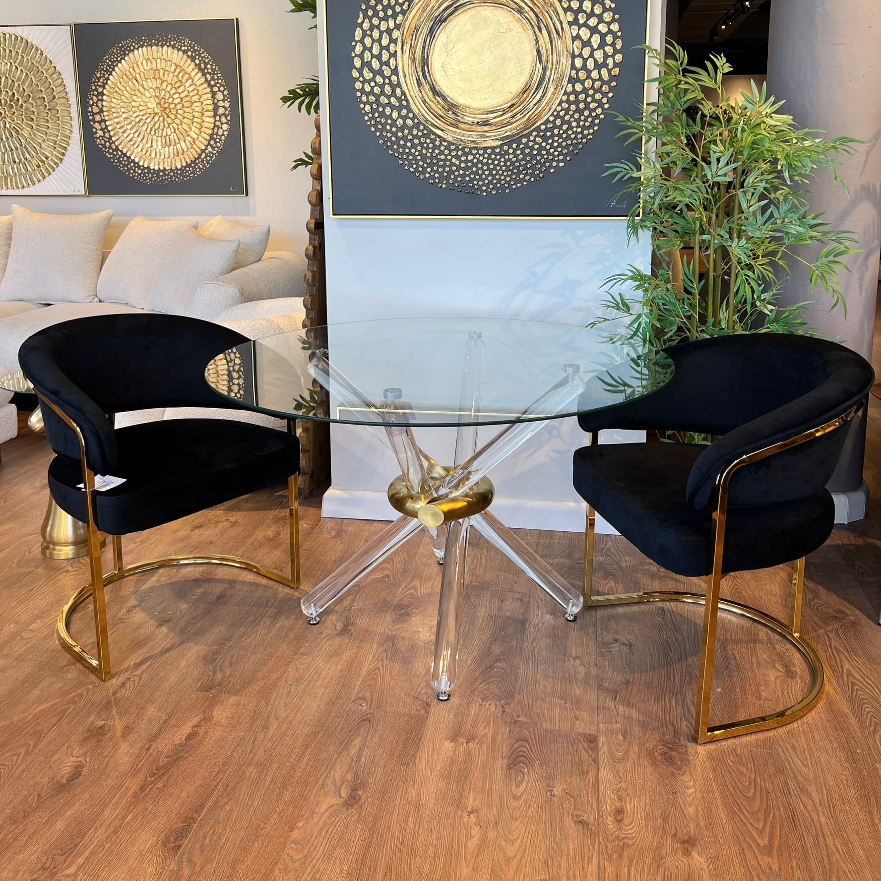 שולחן אוכל עגול דגם ויויאן שולחן אוכל עגול דגם ויויאן