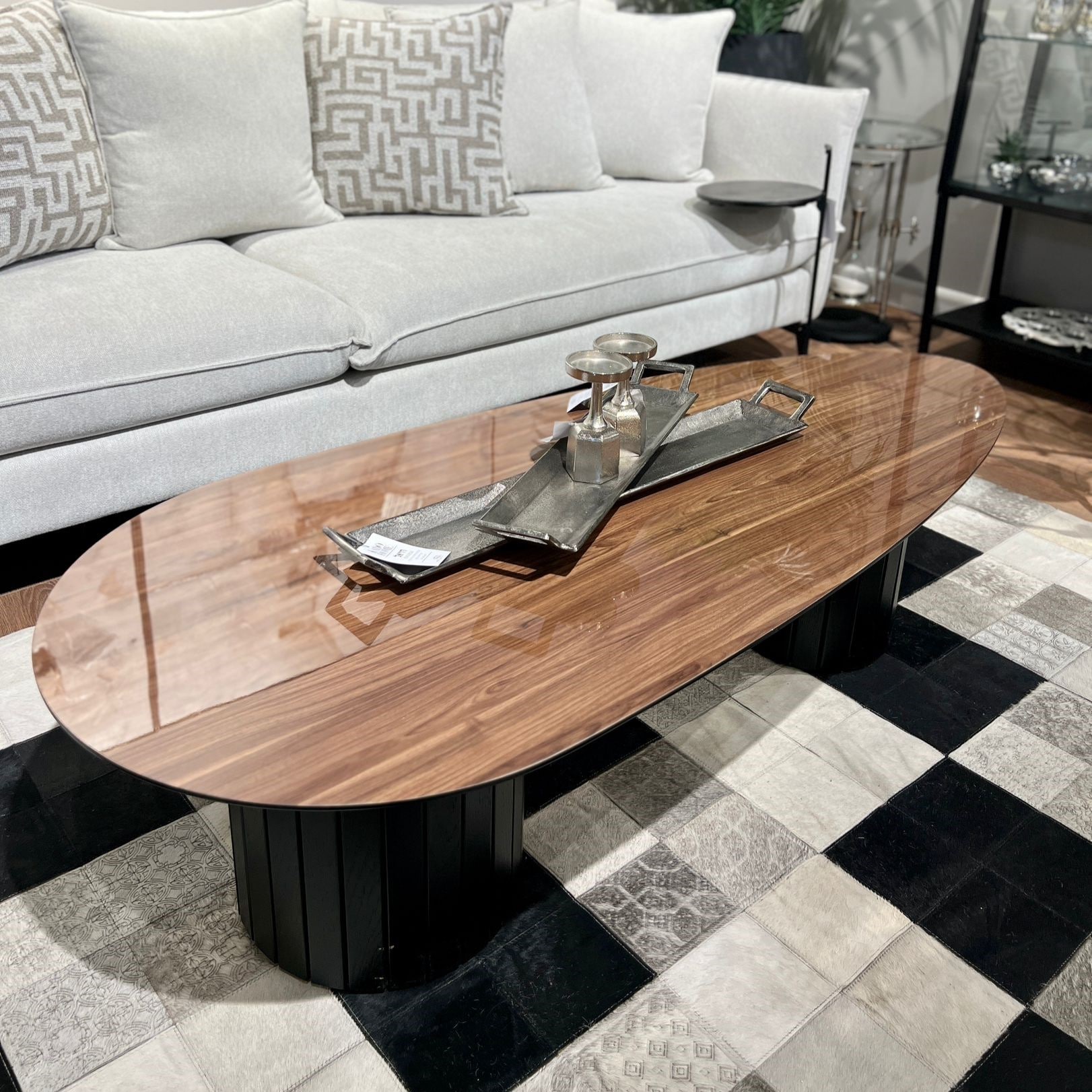 שולחן דגם מנור שולחן דגם מנור