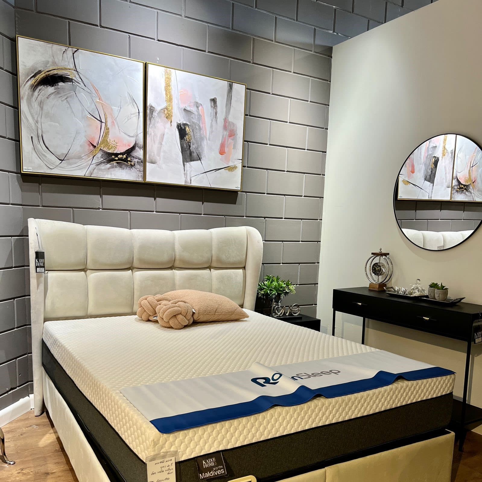 תמונת שמן אנאל ורוד זהב צבעים בשילוב הדפסה עם מסגרת 80/80