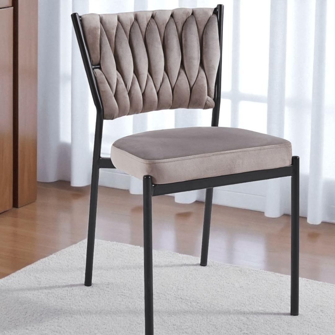 כסא פינת אוכל קלוע רגל שחורה קטיפה בז דגם מרילין - אחרונים חיסול מלאי! כסא פינת אוכל קלוע רגל שחורה קטיפה בז דגם מרילין - אחרונים חיסול מלאי!