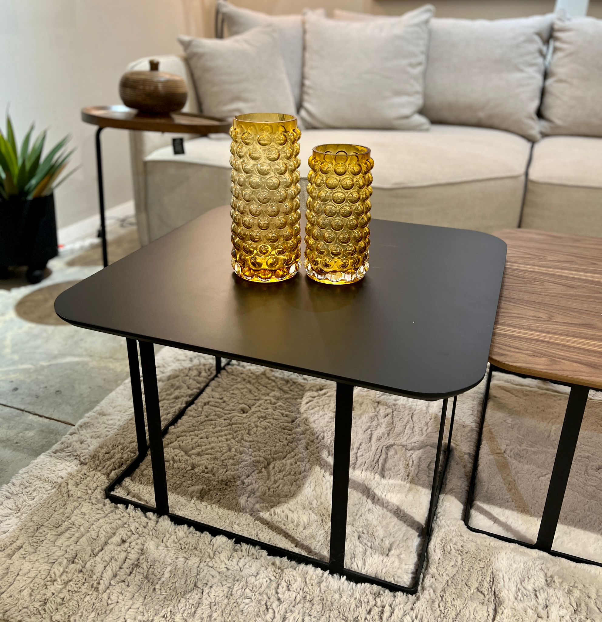 כד זכוכית אמבר צילינדר גבוהה/נמוך בליטות עגולות דגם איקו