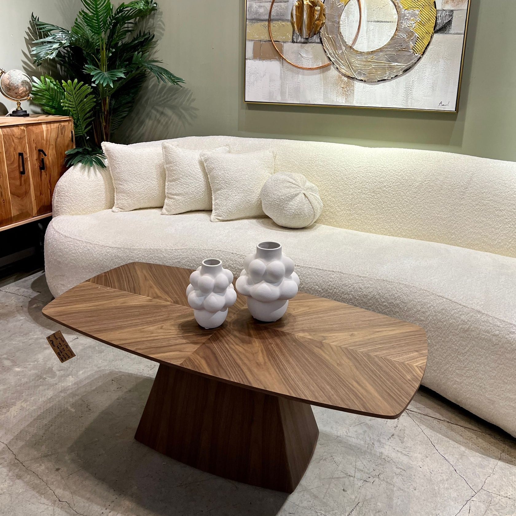 כד קרמיקה לבן בליטות עגול דגם איקו