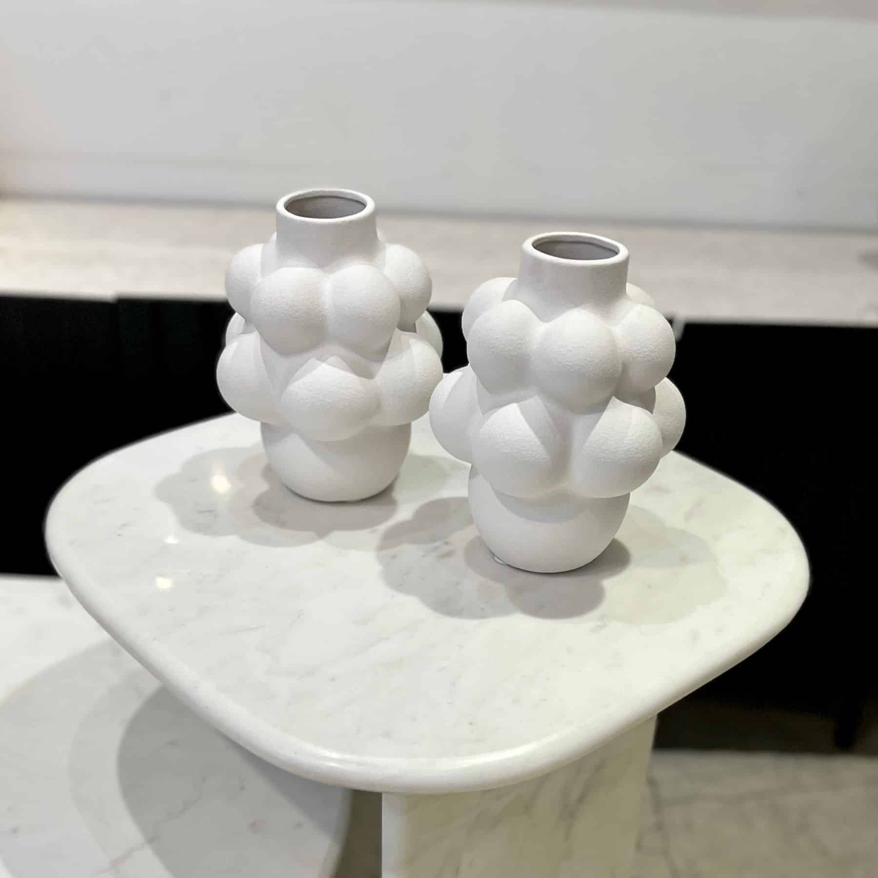 כד קרמיקה לבן בליטות עגול דגם איקו