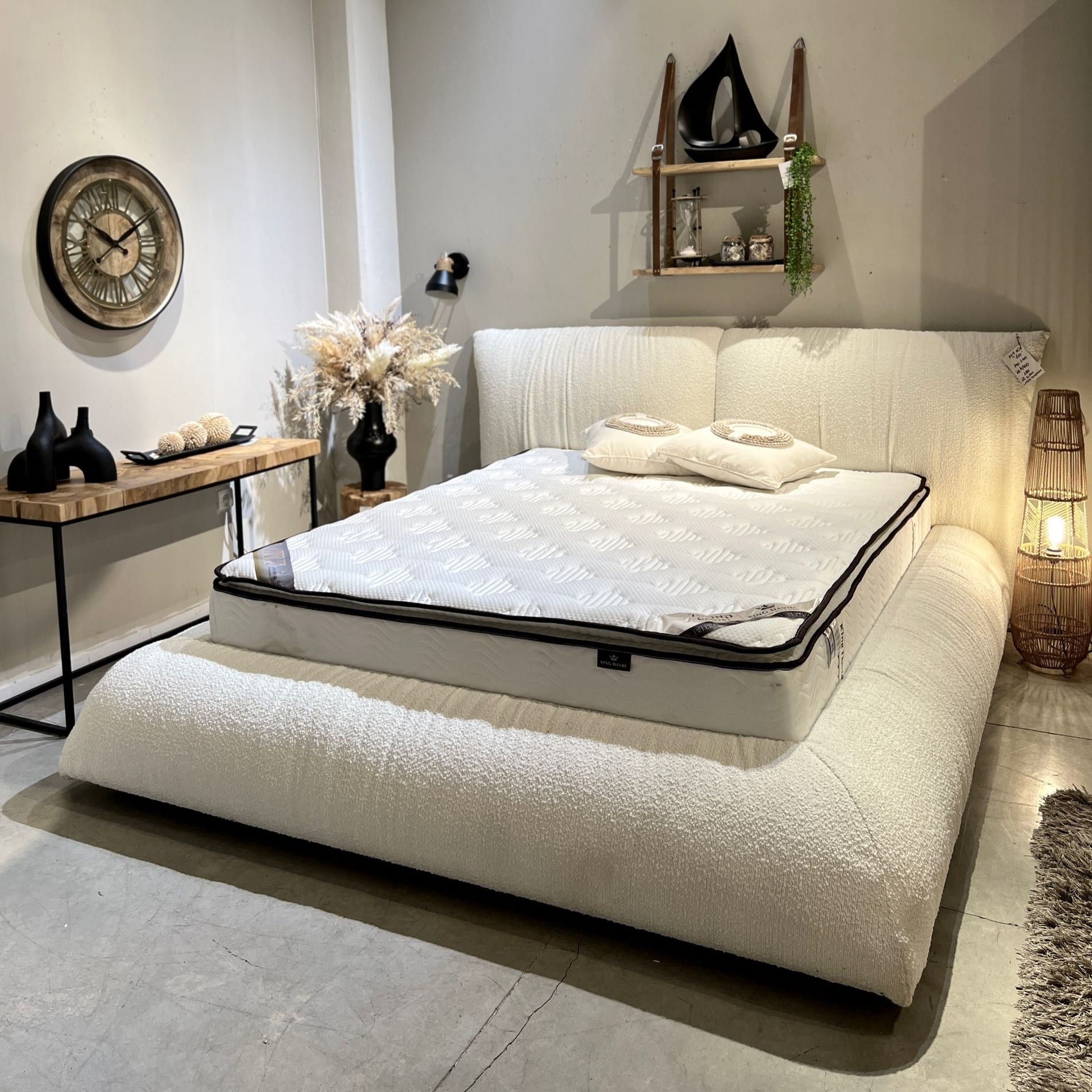 מיטה דגם סול