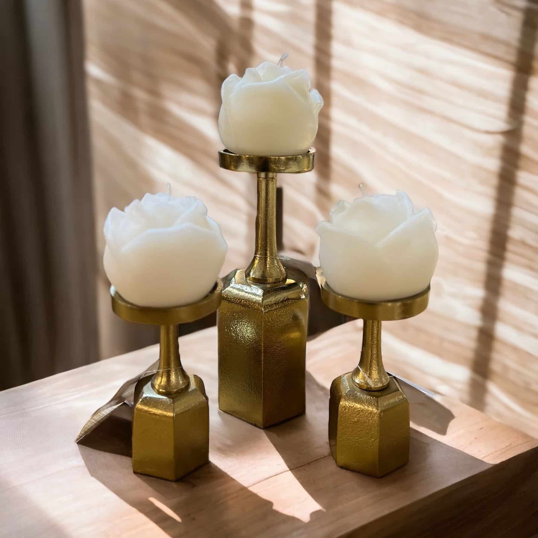 נר שושנה ורד שמנת דגם איקו נר שושנה ורד שמנת דגם איקו