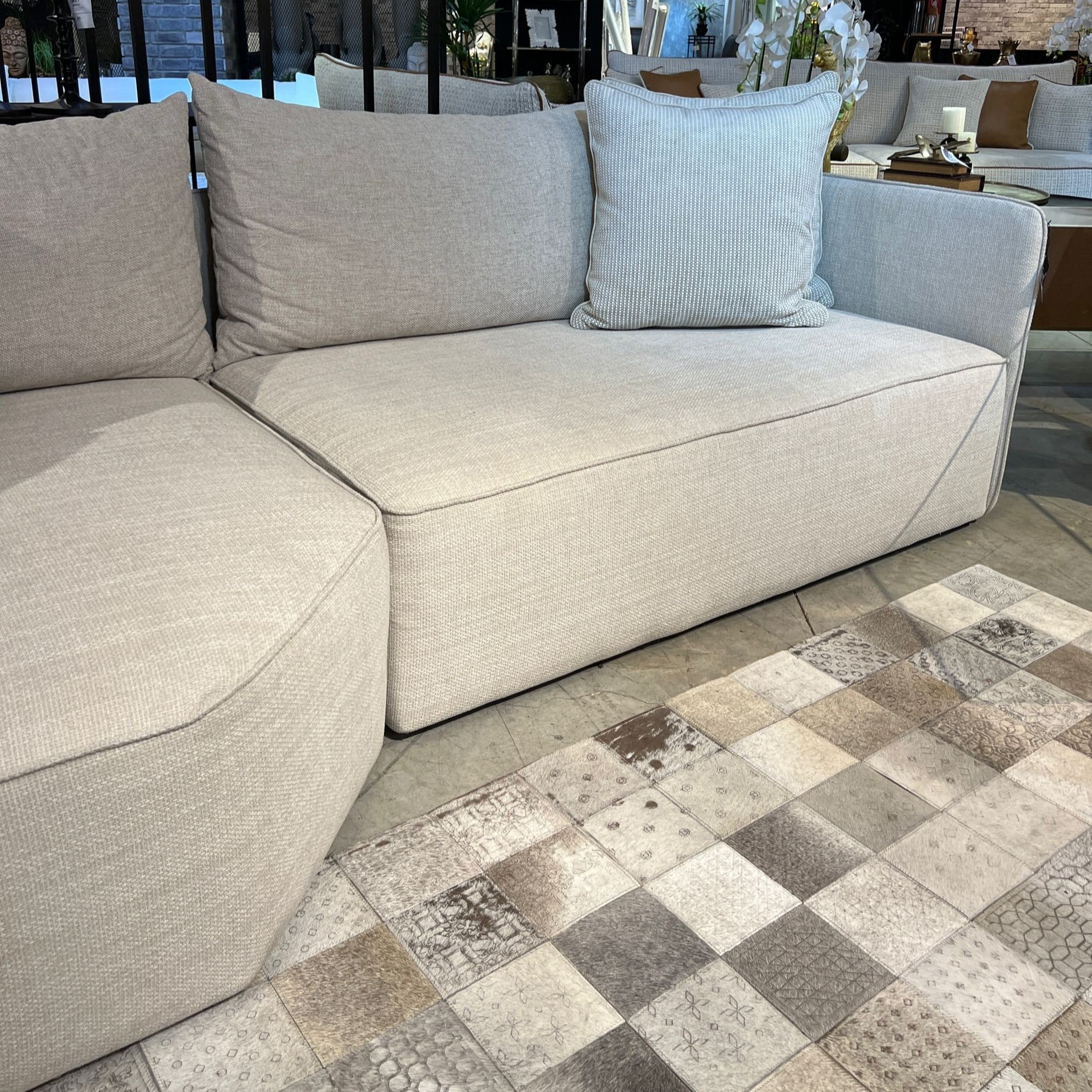 ספה מעוצבת דגם לילה ספה מעוצבת דגם לילה