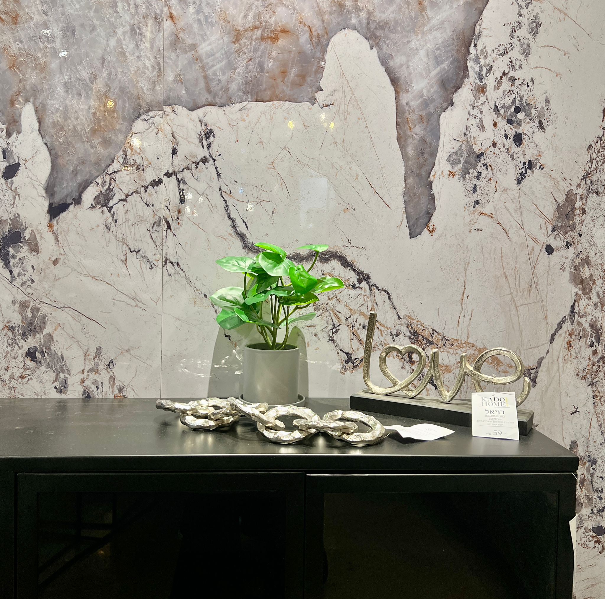 עציץ כלי אפור עלים ירוקים דגם איקו עציץ כלי אפור עלים ירוקים דגם איקו