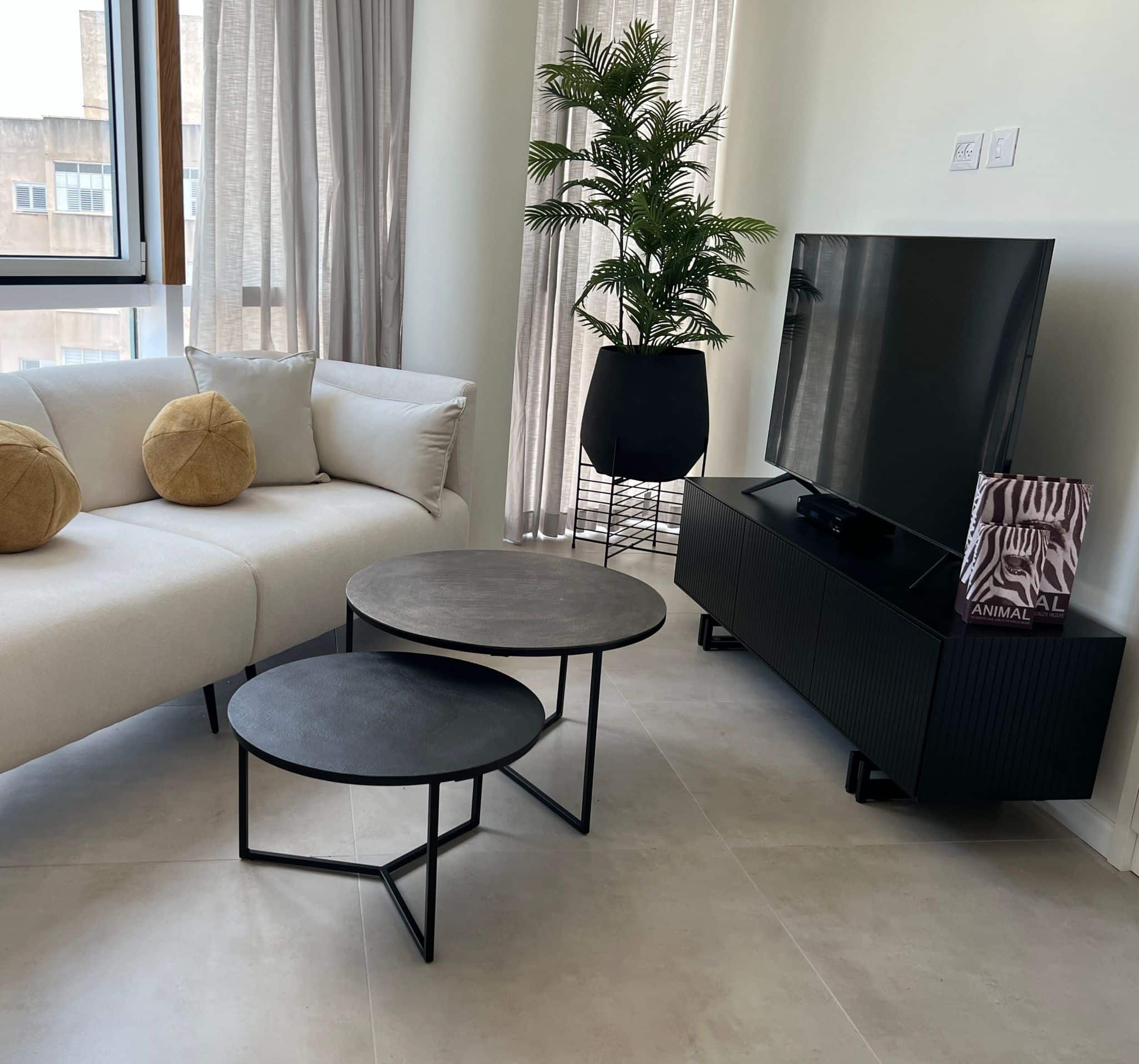 סט שולחנות סלון עגולים מרצדס מגש מתכת פיוטר ושחור - אחרון סט שולחנות סלון עגולים מרצדס מגש מתכת פיוטר ושחור - אחרון