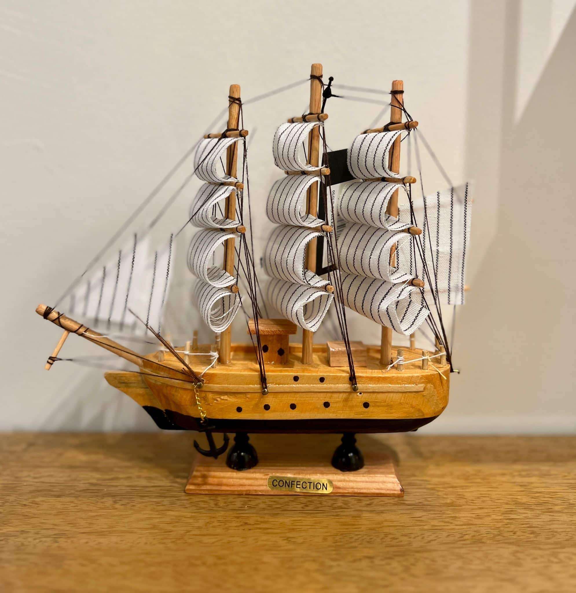 ספינה נוי מיני דגם איקו 20 ס״מ ספינה נוי מיני דגם איקו 20 ס״מ