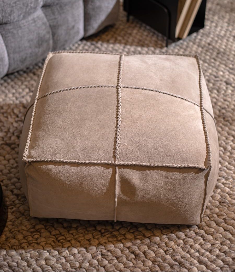 פוף עור ווסט מרובע פוף עור ווסט מרובע